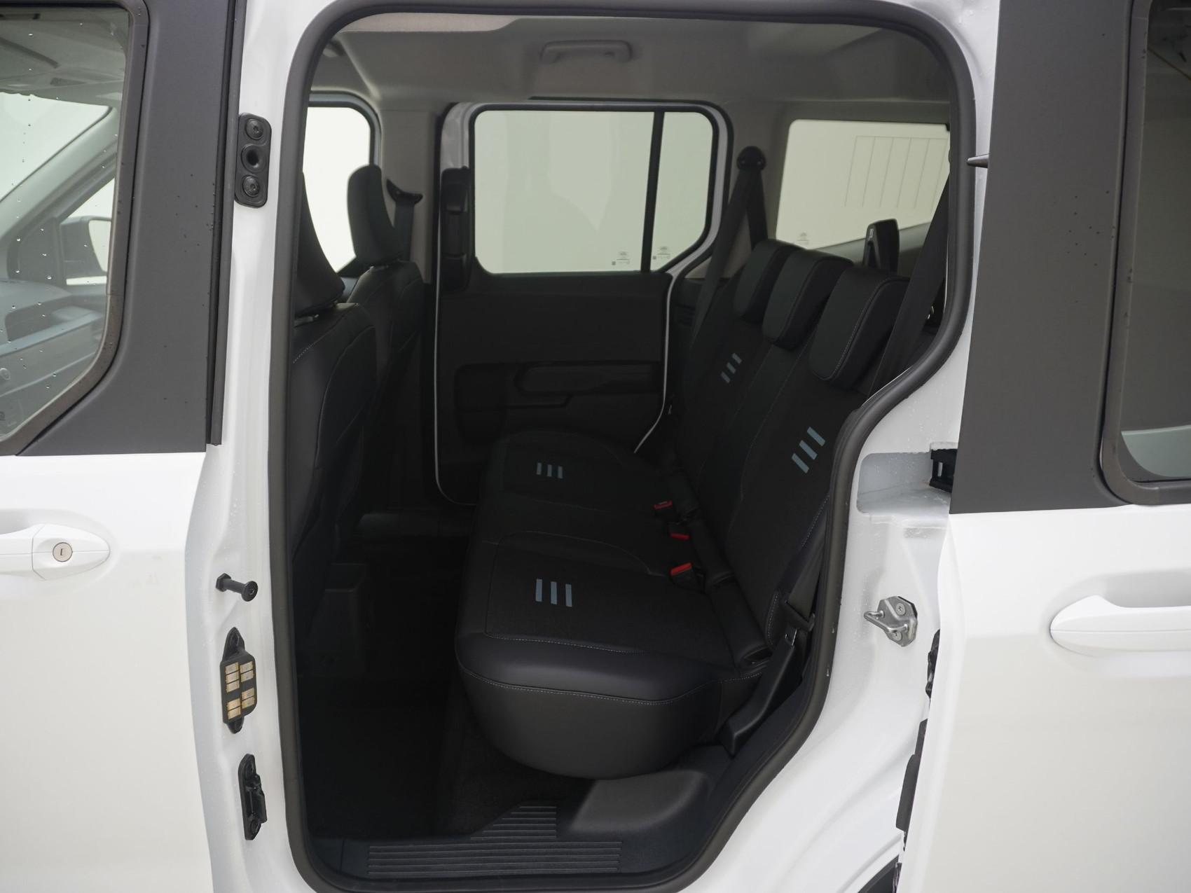 FORD Tourneo Courier 1.0 Ecoboost Active