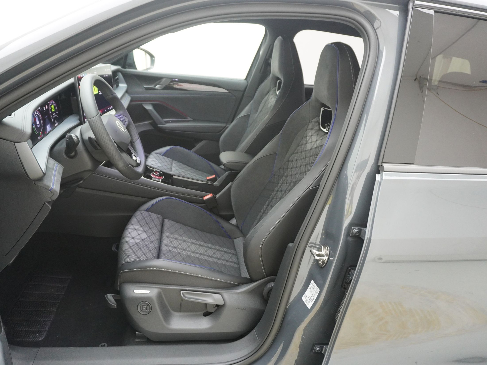 VW Tayron 1.5 TSI PHEV R-Line DSG