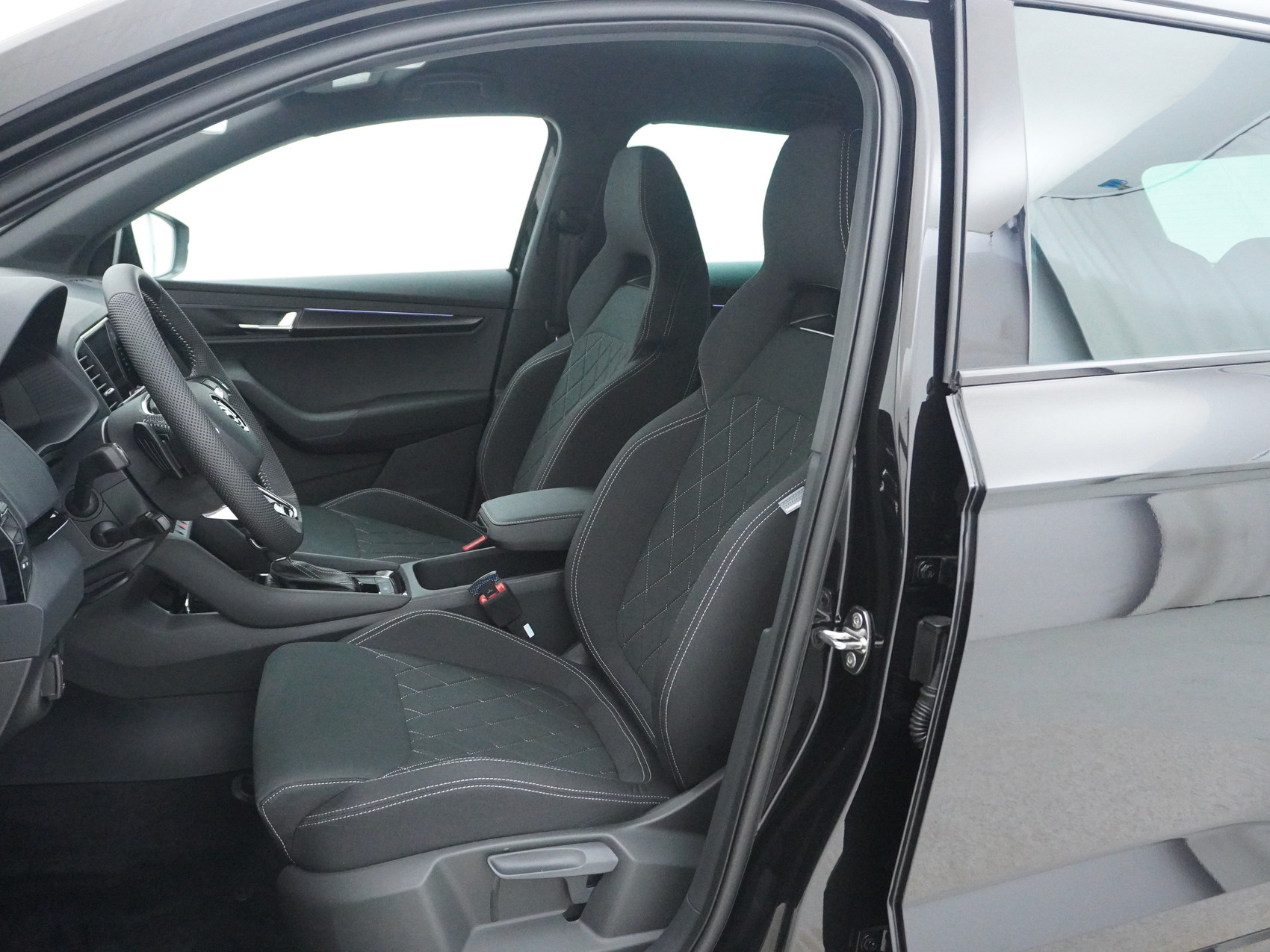 SKODA Karoq 2.0 TDI SportLine 4×4 DSG