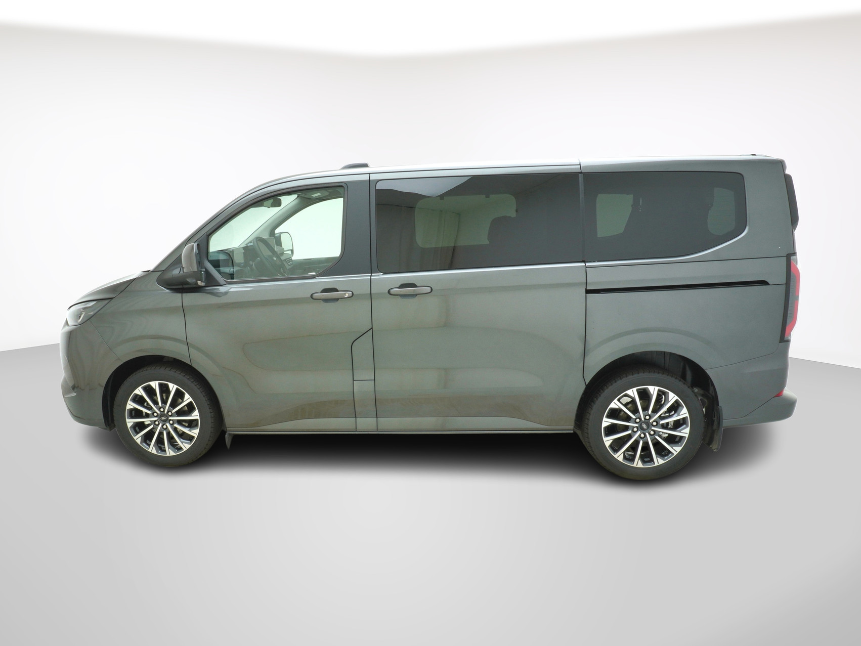 FORD Tourneo Custom 320 L1 2.0 TDCI 4×4 Titanium X