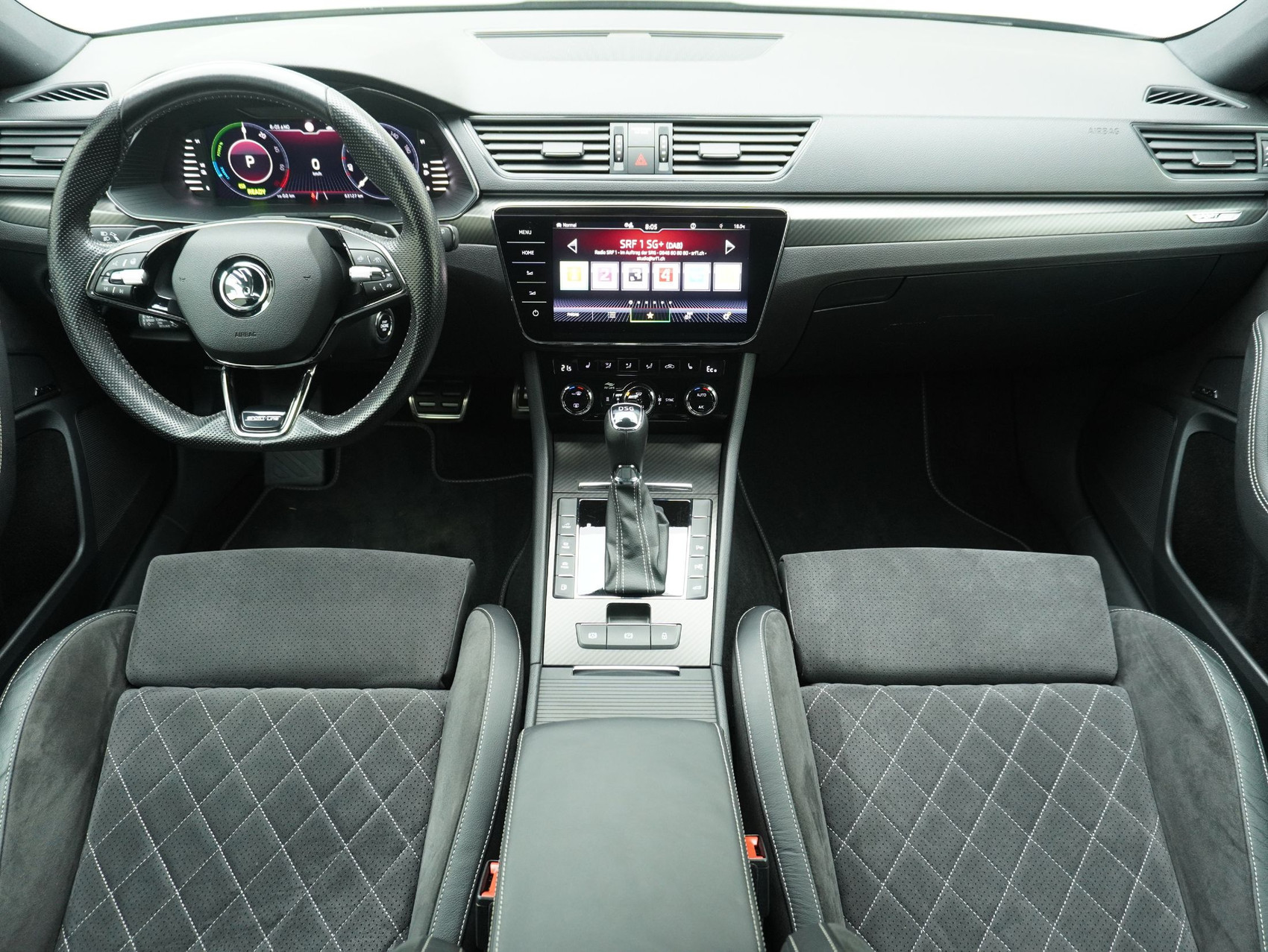 SKODA Superb Combi 1.4 TSI DSG PHEV Sport Line