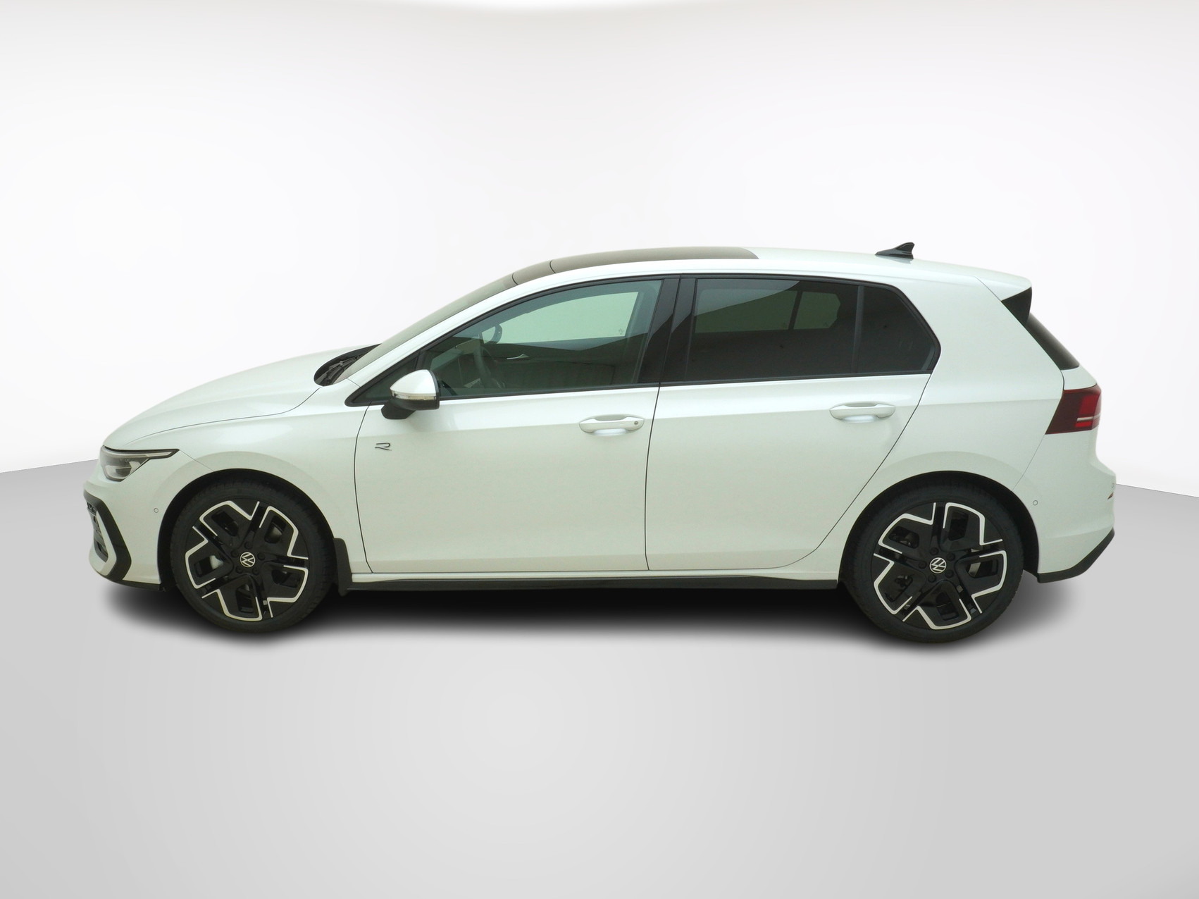 VW Golf VIII 2.0 TSI R-Line DSG 4Motion