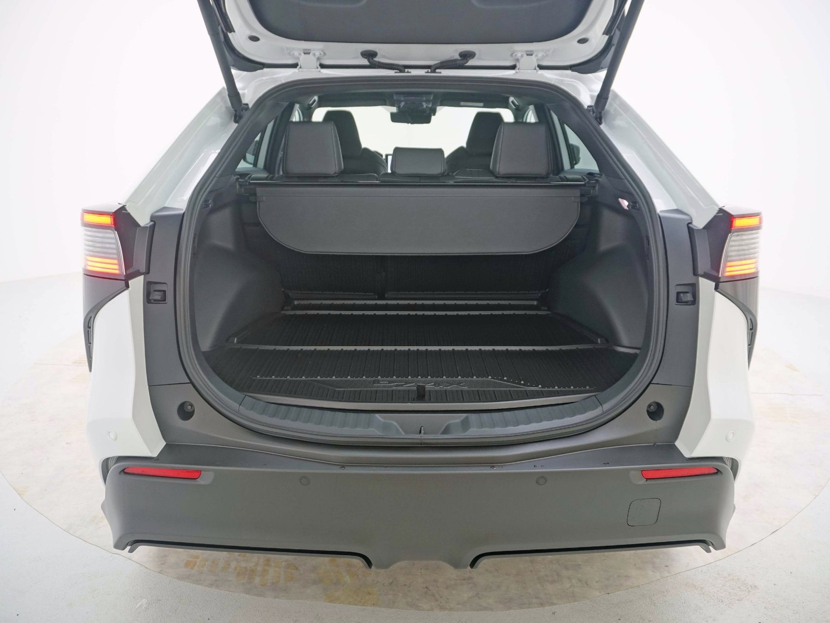 TOYOTA bZ4X Premium AWD 22 KW ** 22 KW **