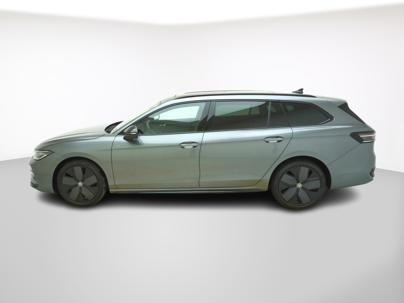 VW Passat Variant 2.0 TDI R-Line 4Motion DSG
