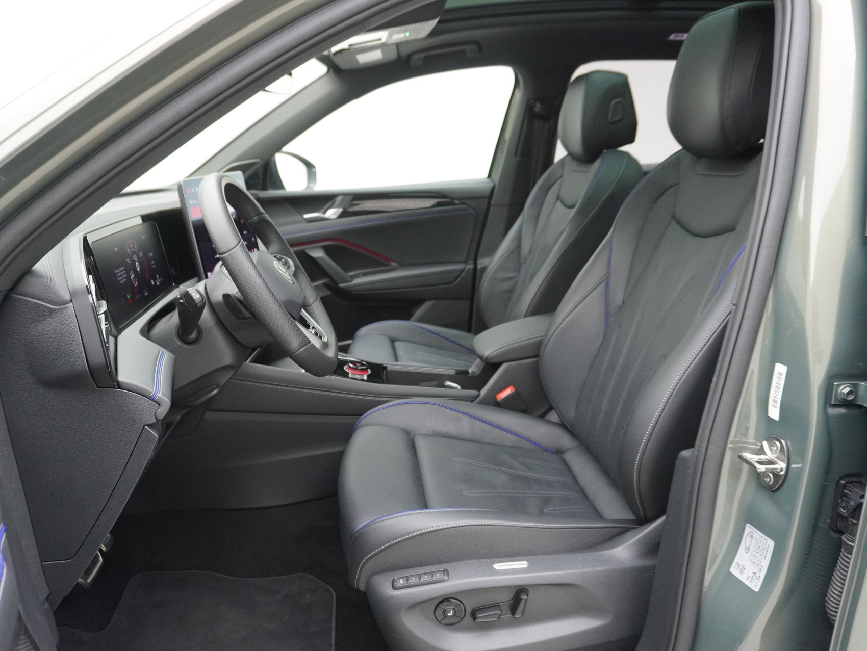 VW Tiguan 2.0 TSI DSG R-Line Black Style 4Motion (2025)