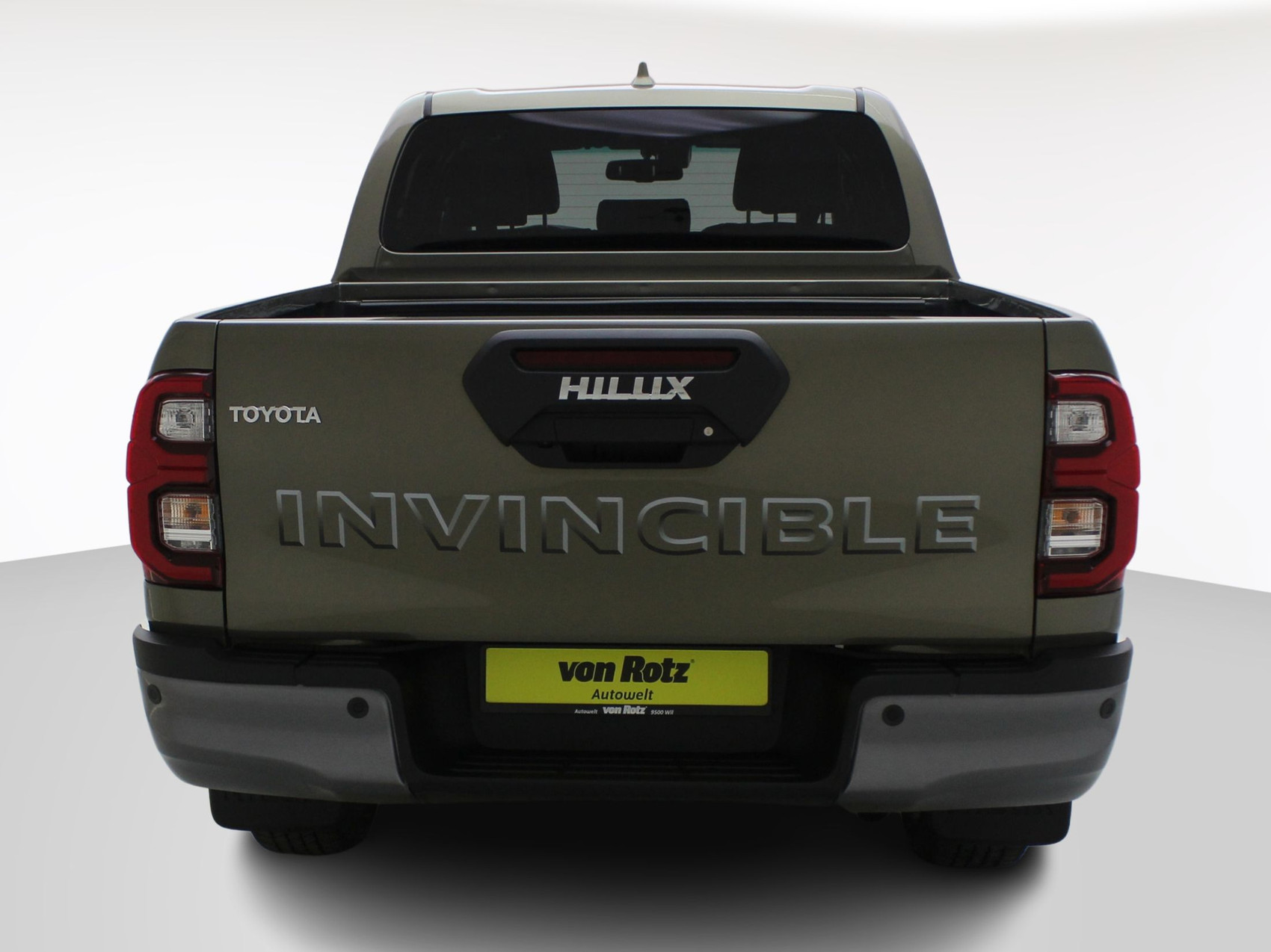 TOYOTA Hilux Double Cab.-Pick-up 2.8 D-4D 204 Invincible MHEV