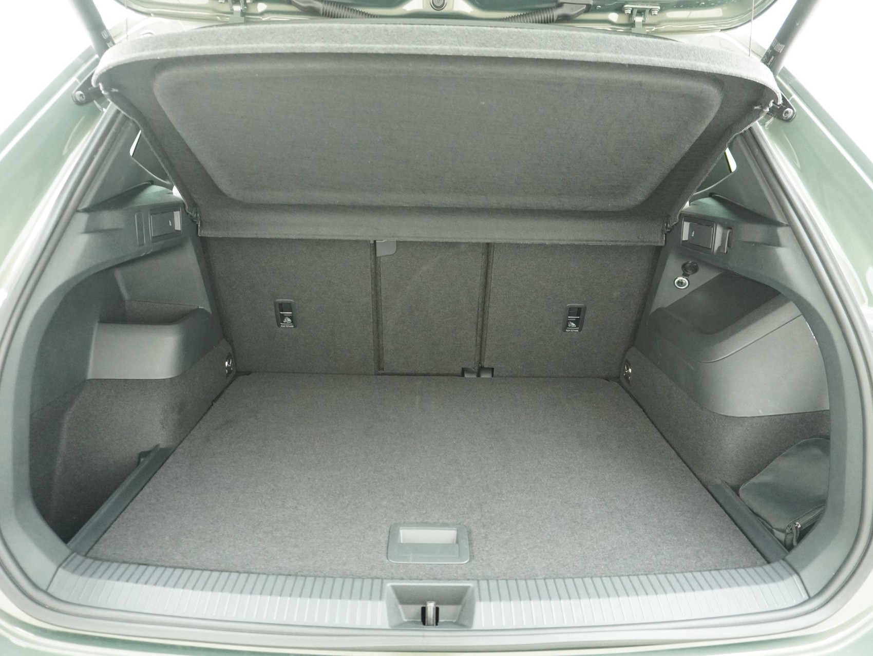 VW Tiguan 2.0 TDI DSG R-Line Black Style 4Motion (2025)