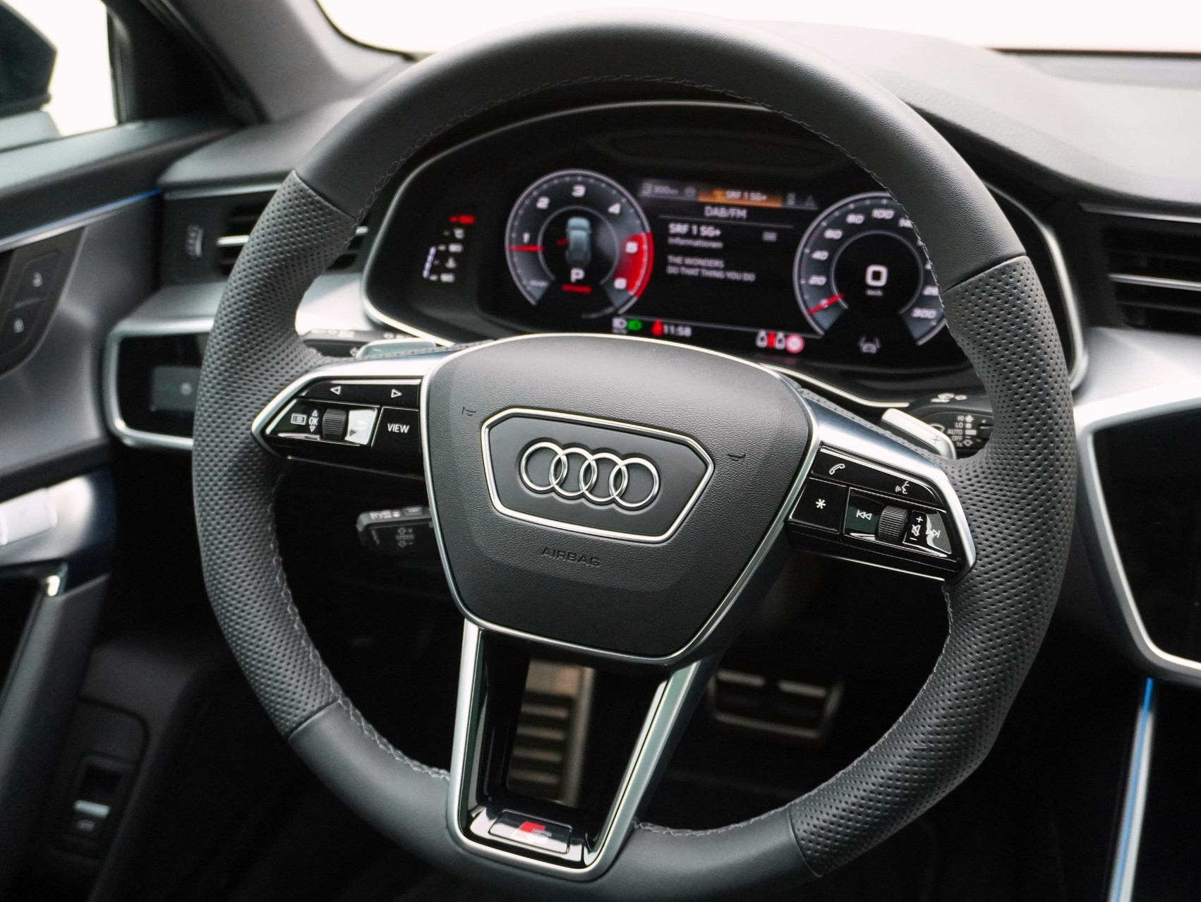 AUDI S6 Avant 3.0 V6 TDI quattro T-Tronic **Werksgarantie bis 11/2029 / SoftClose/Hinterradlenkung/S-Sitze**