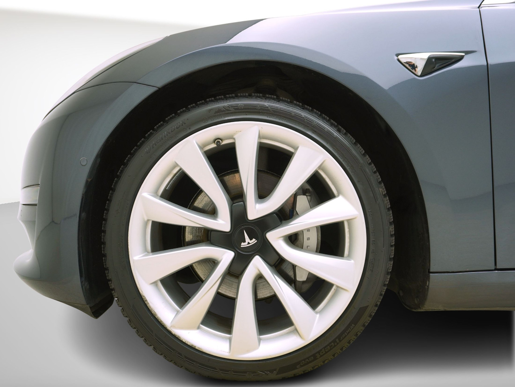 TESLA Model 3 Long Range Dual Motor AWD