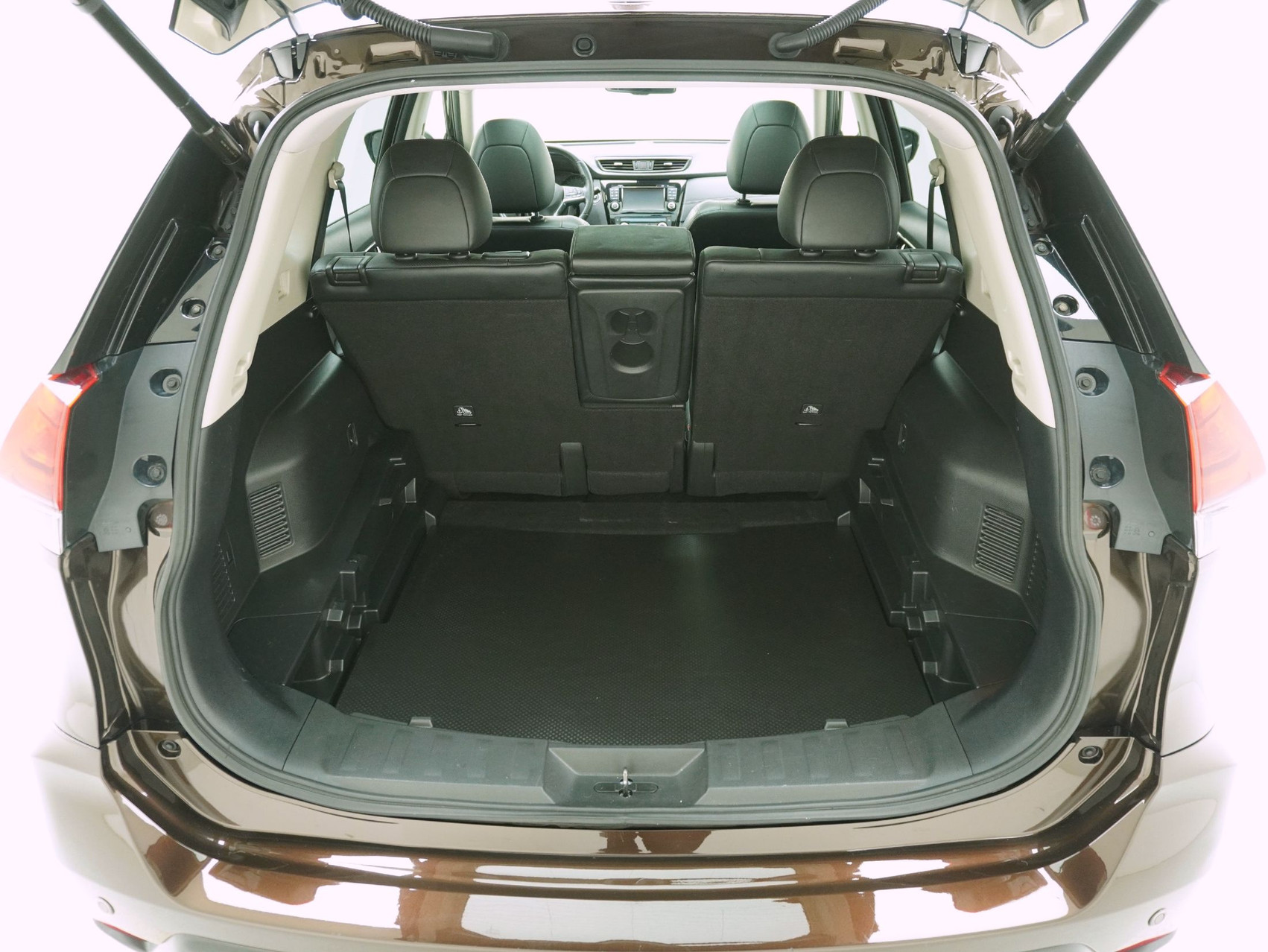 NISSAN X-Trail 1.3 DIG-T Tekna