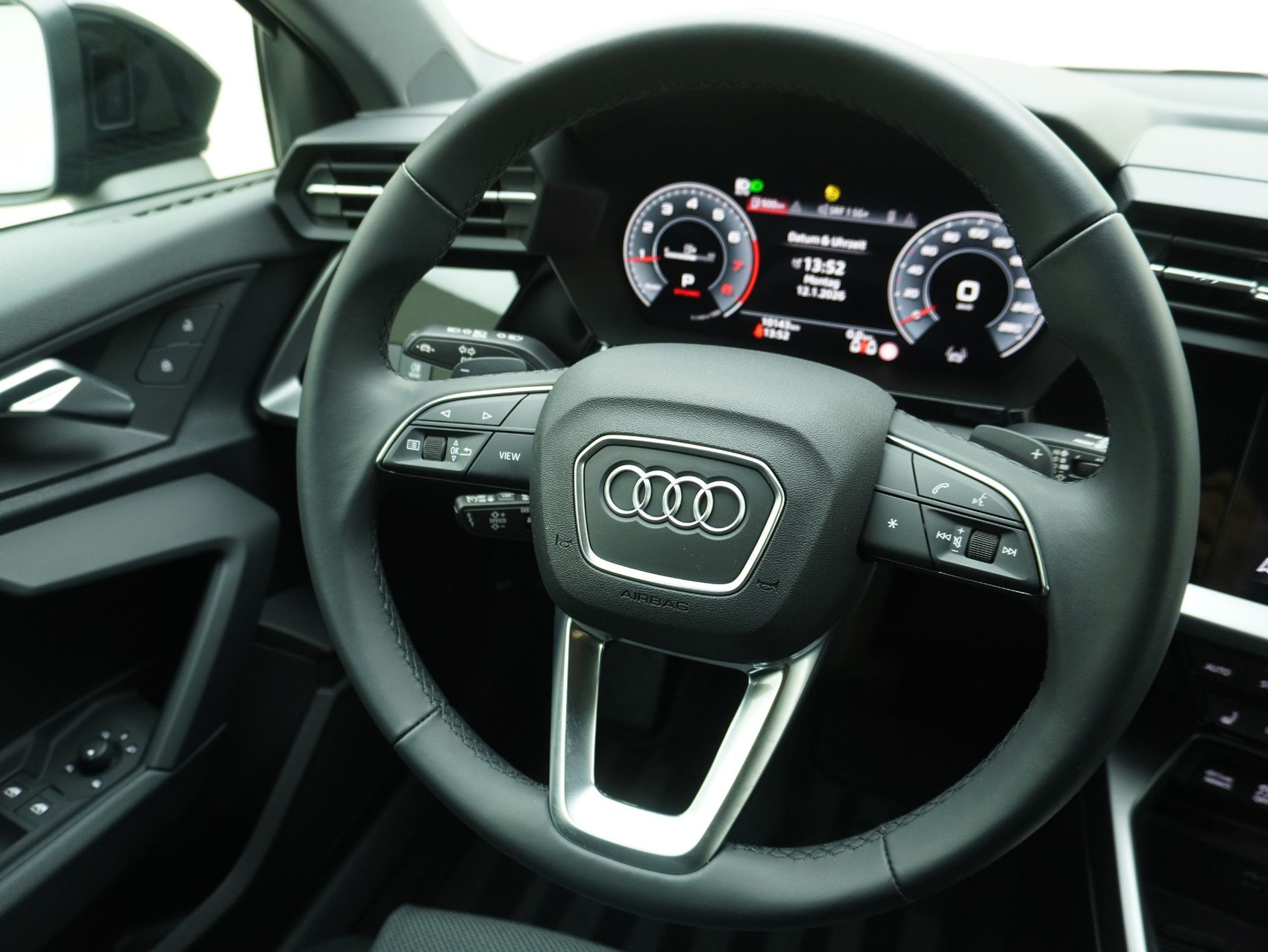 AUDI A3 Sportback 40 TFSI S line quattro S-Tronic **Audi Werksgarantie bis 09/2028**