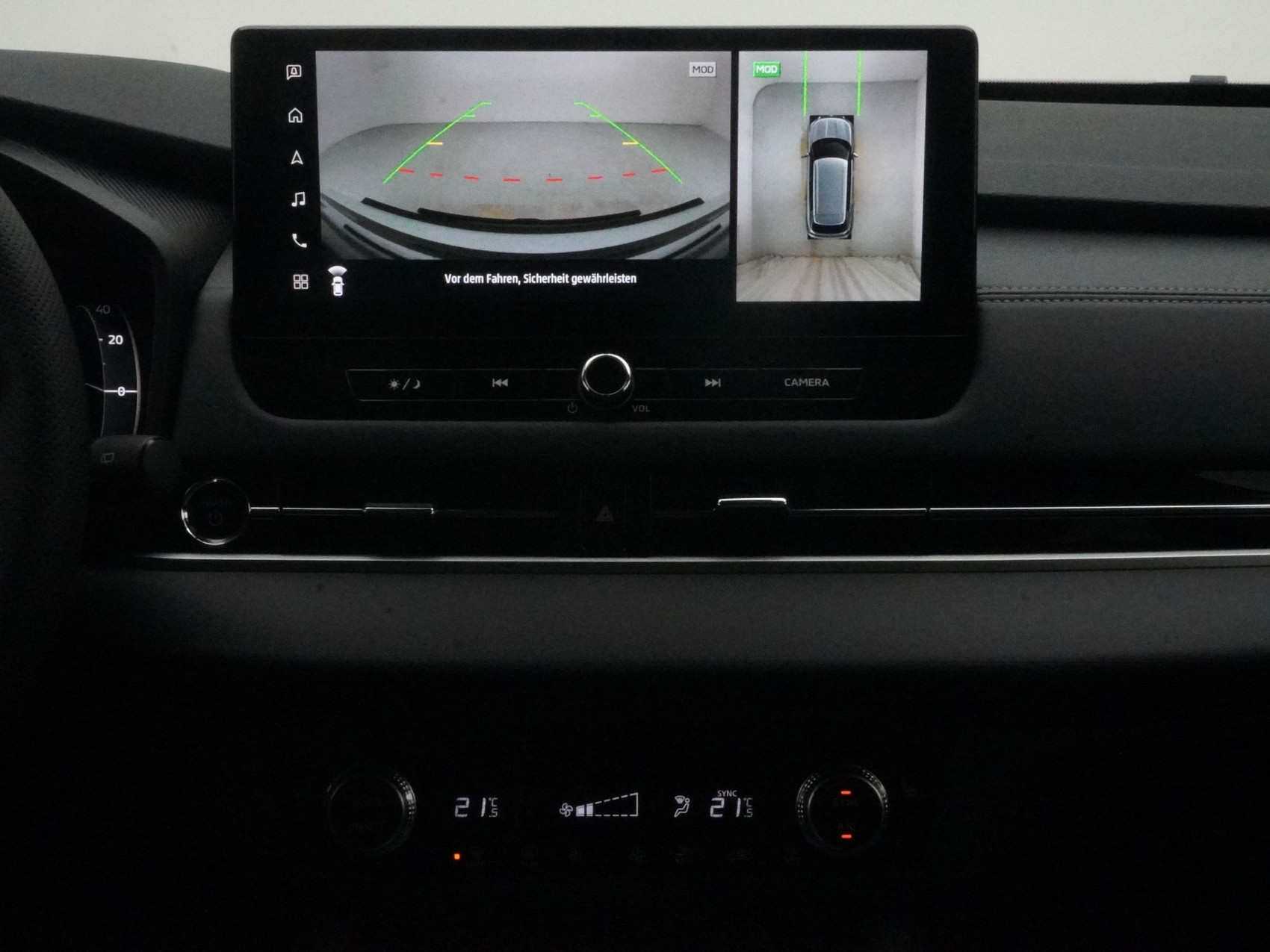 MITSUBISHI Outlander 2.4 PHEV Invite 4×4