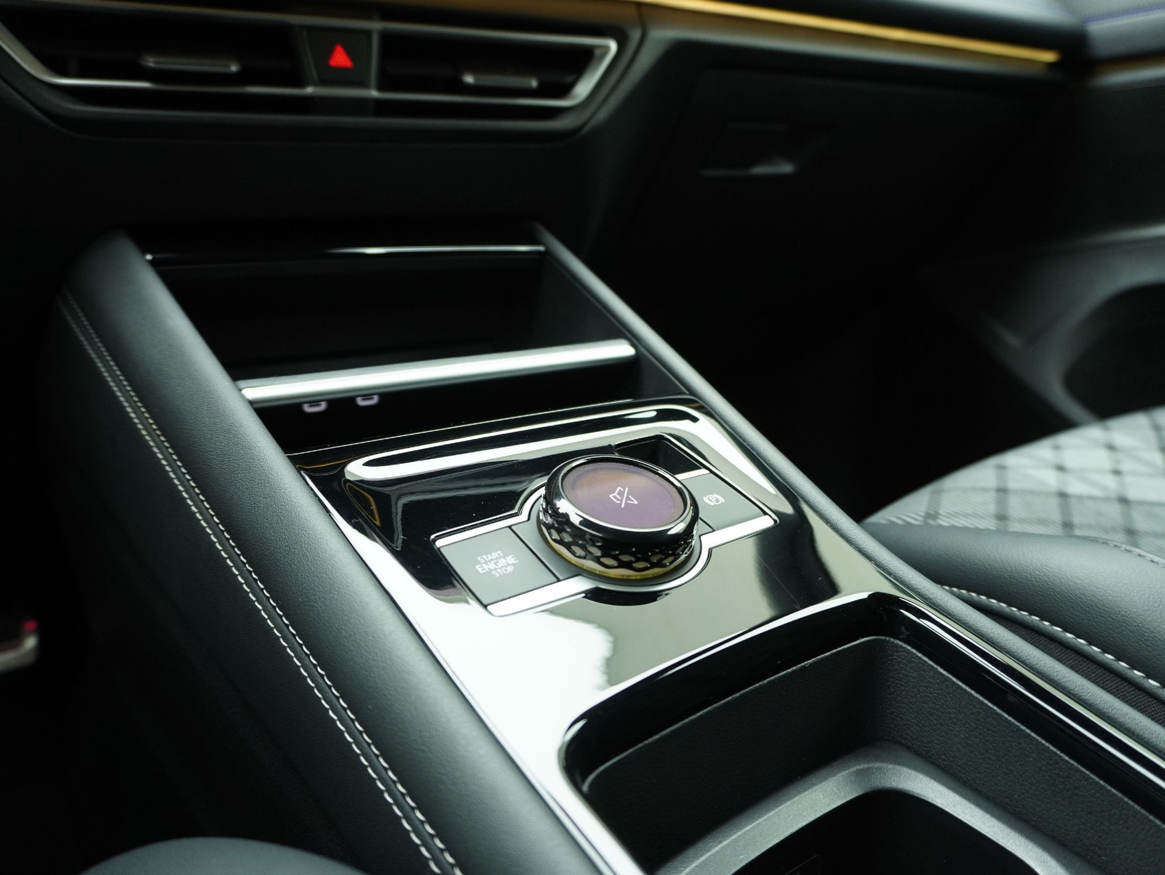 VW Tiguan 2.0 TSI DSG R-Line Black Style 4Motion (2025)