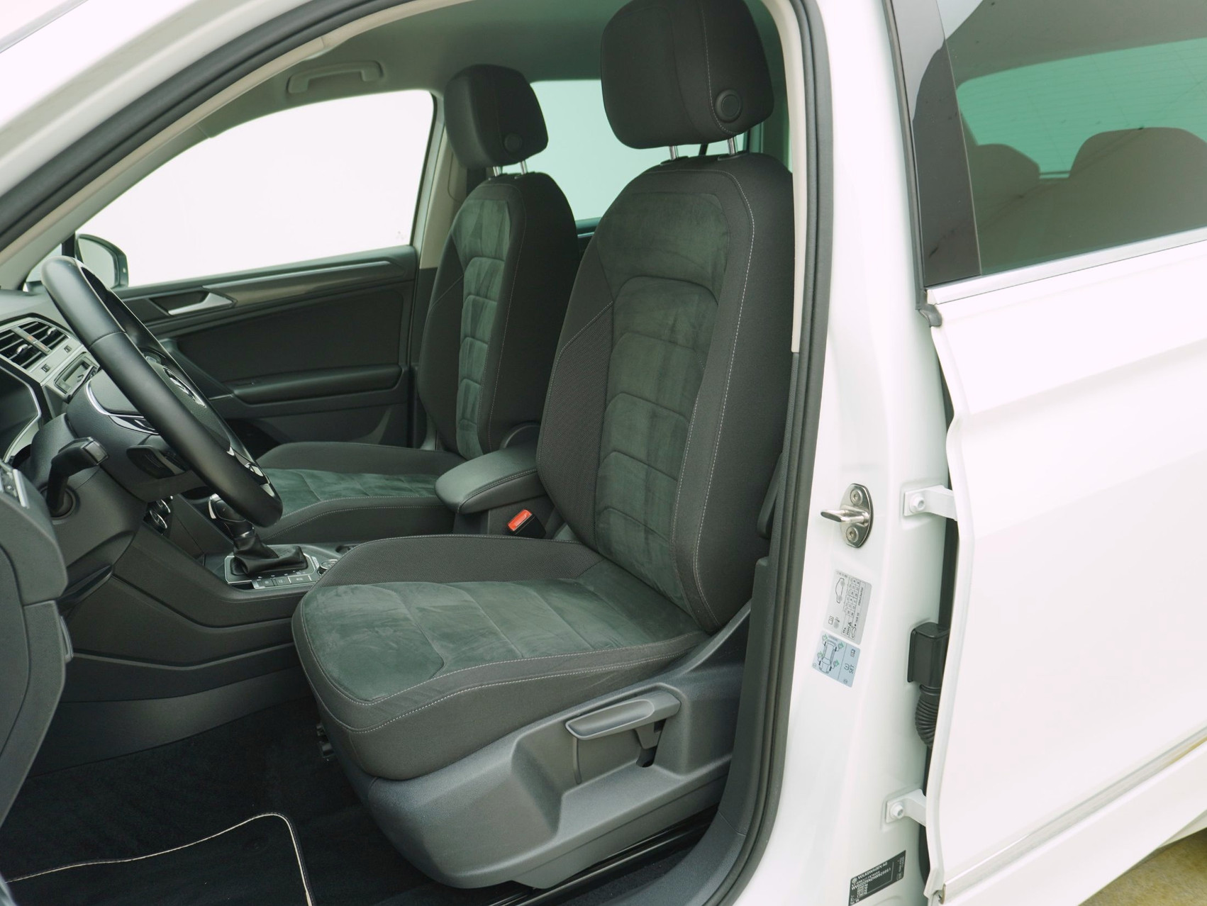 VW Tiguan 2.0 TDI DSG R-Line 4Motion