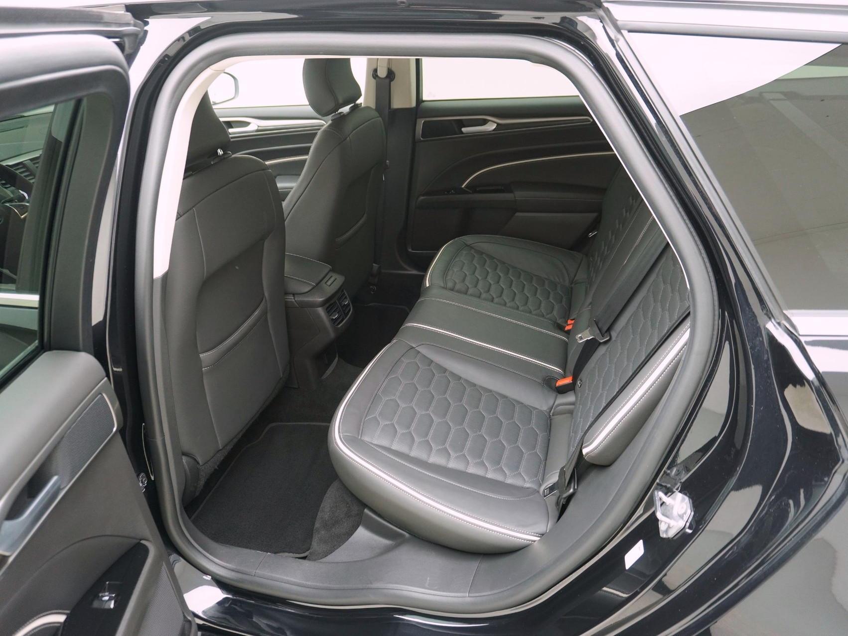 FORD Mondeo Station Wagon 2.0 HEV Vignale