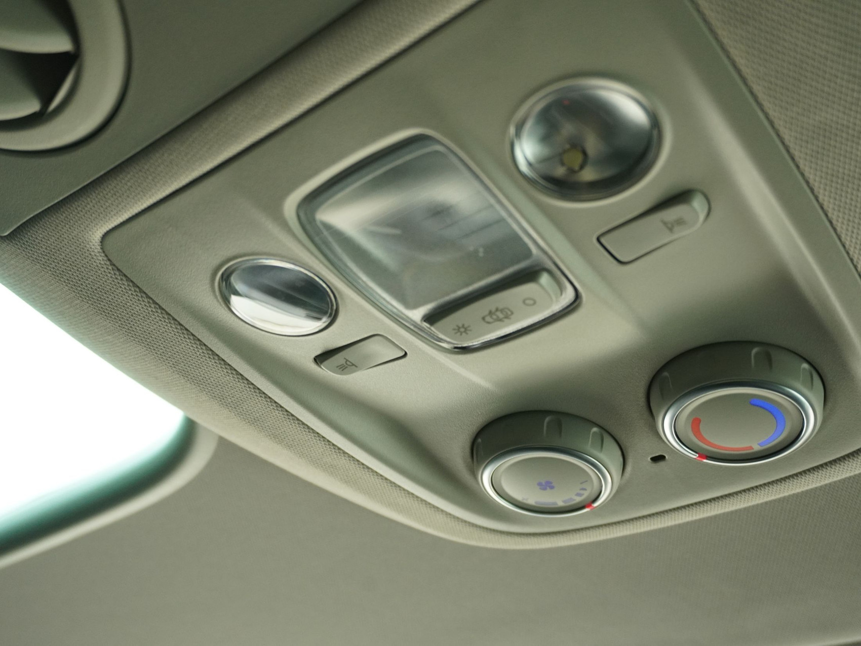 PEUGEOT Traveller Standard 2.0 BlueHDi Allure