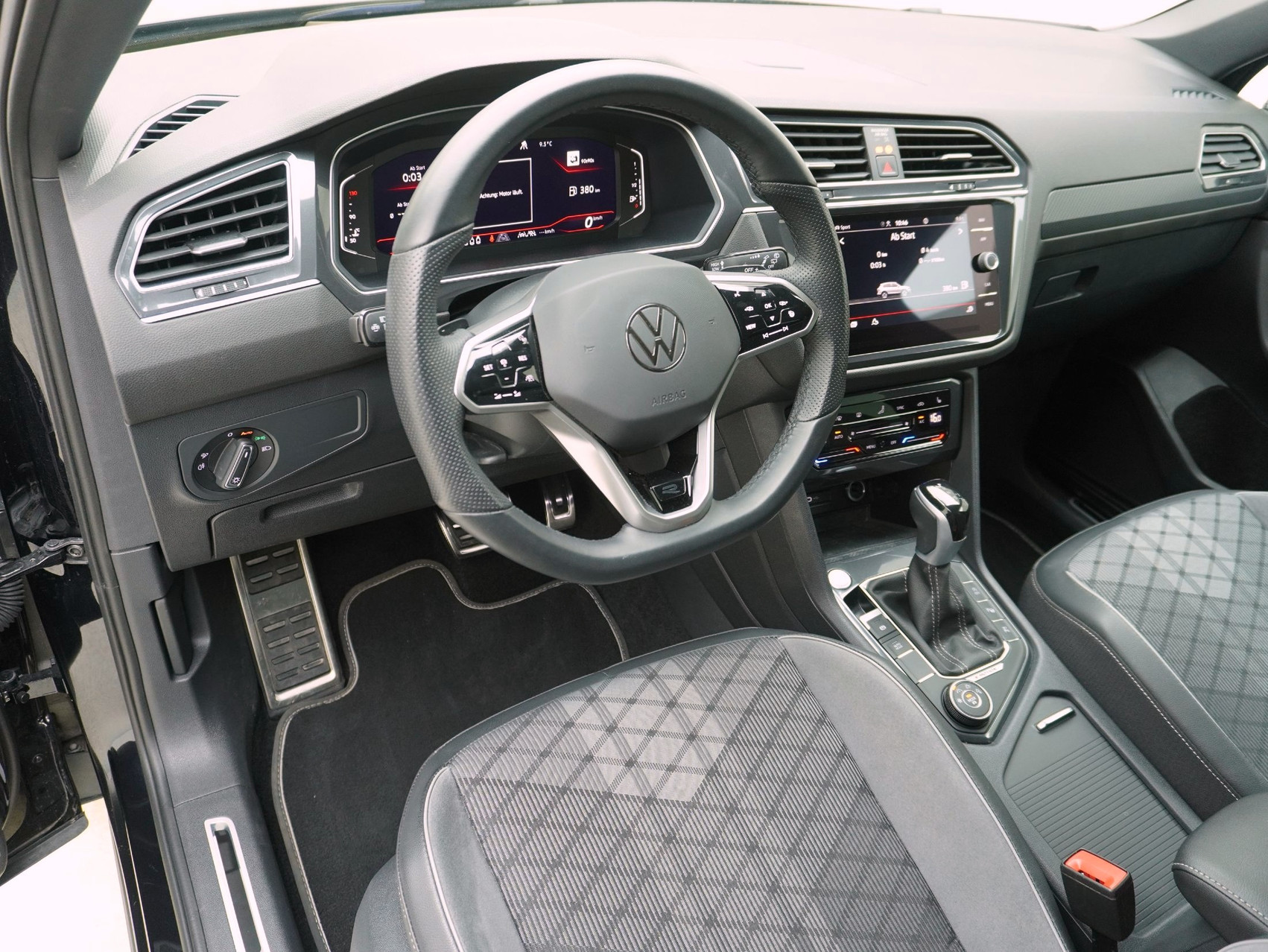 VW Tiguan Allspace 2.0 TSI DSG R-Line Black Style 4Motion