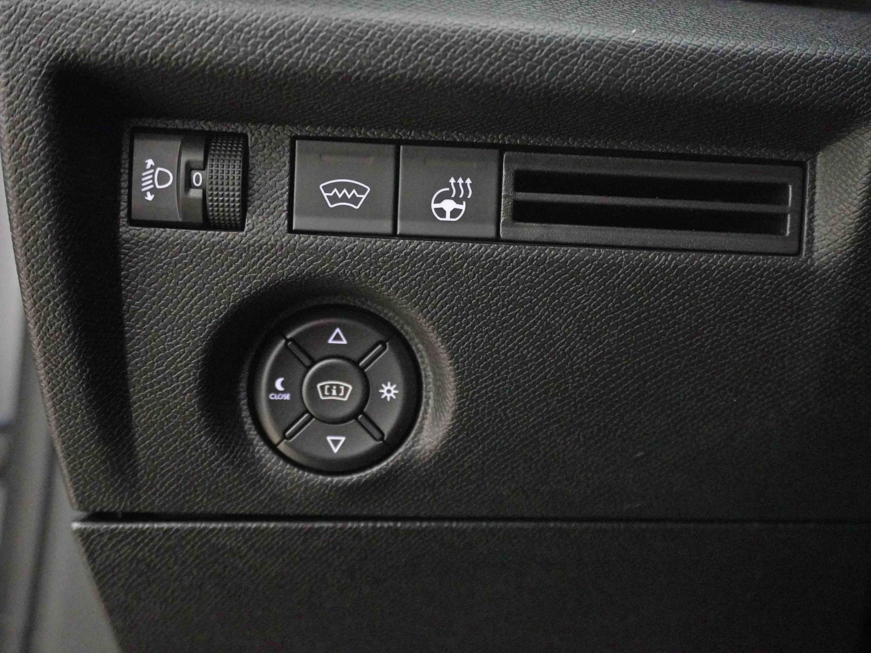 CITROËN C4 1.2 Hybrid Max