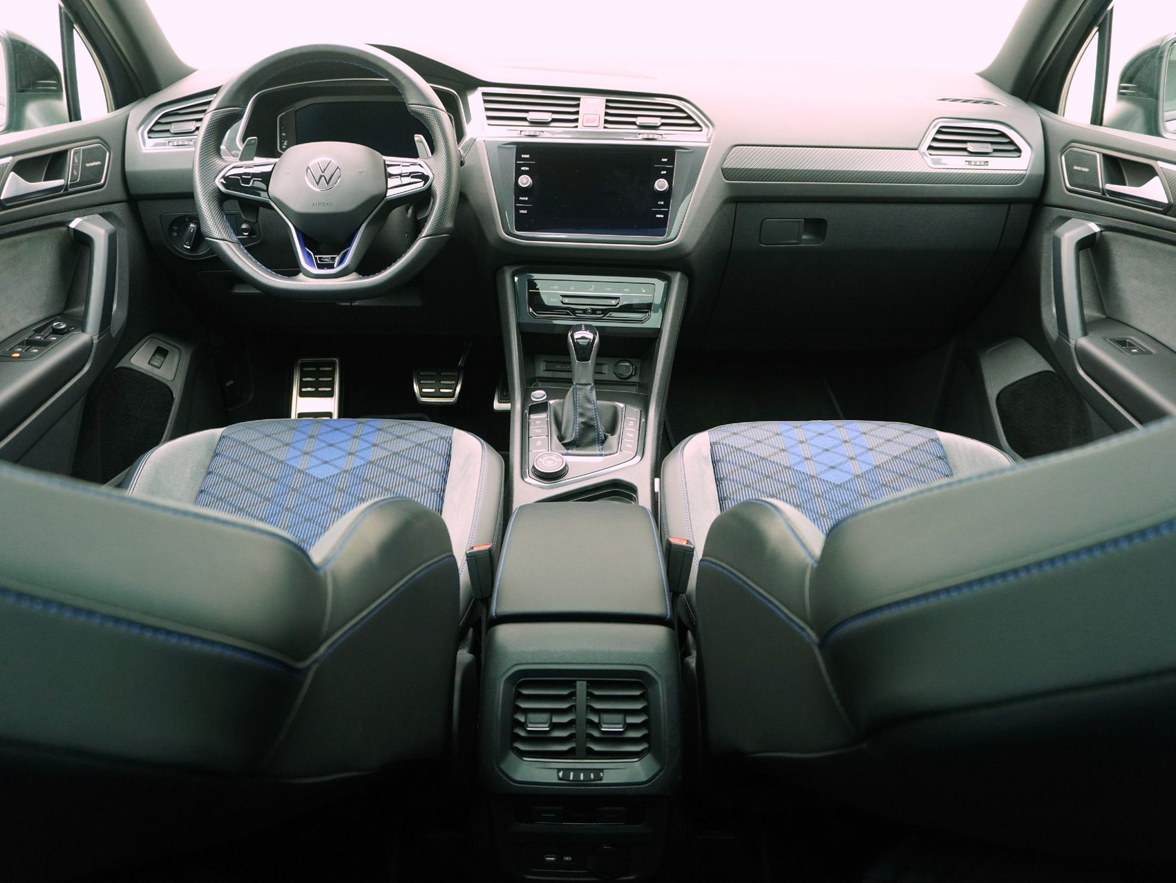 VW Tiguan 2.0 TSI DSG R Black Style 4Motion