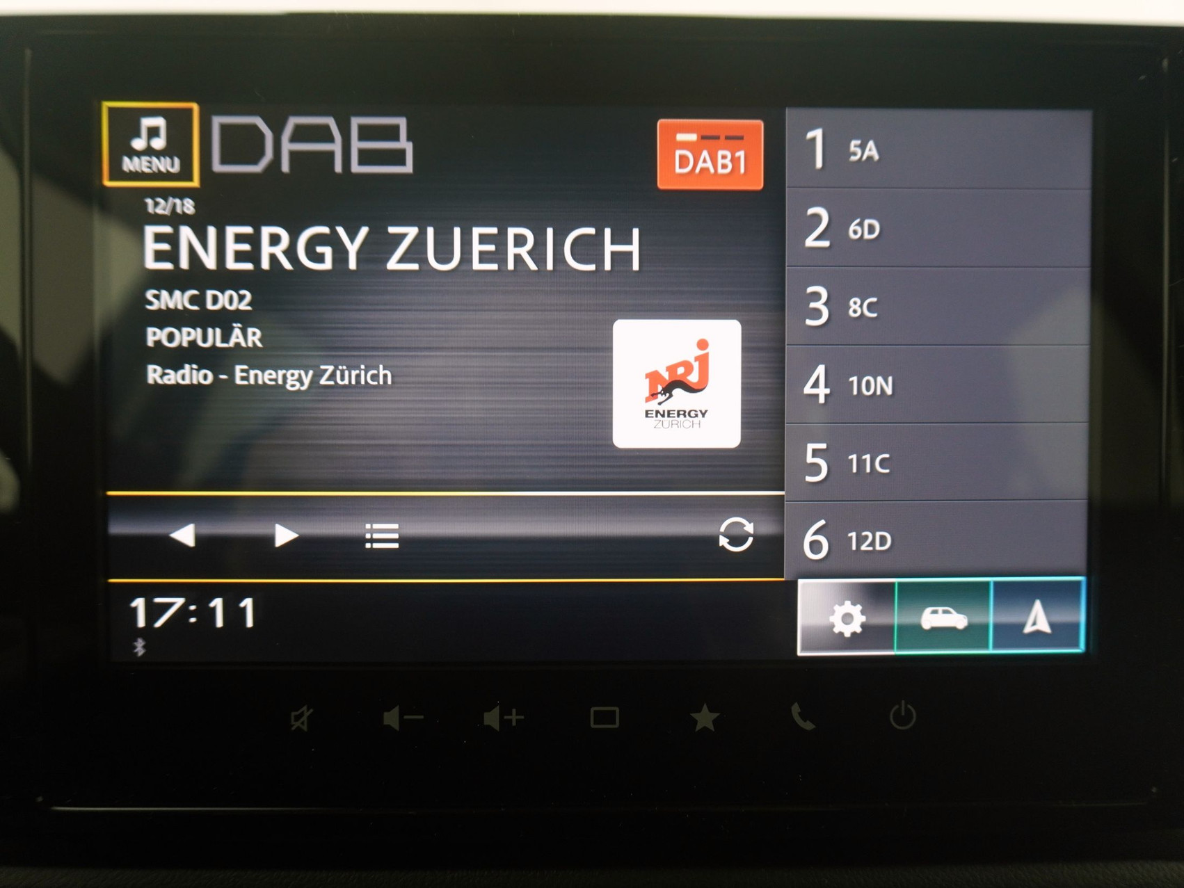 SUZUKI Swift 1.2 Sakura Top Hybrid