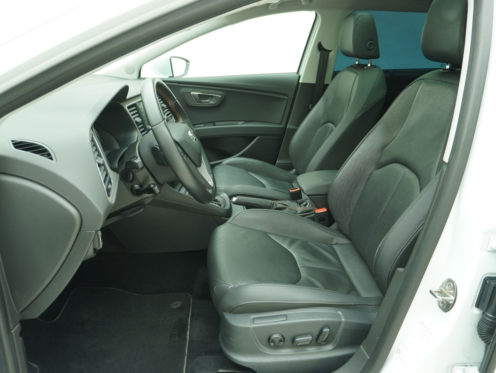 SEAT Leon ST X-Perience 2.0 TDI DSG 4Drive