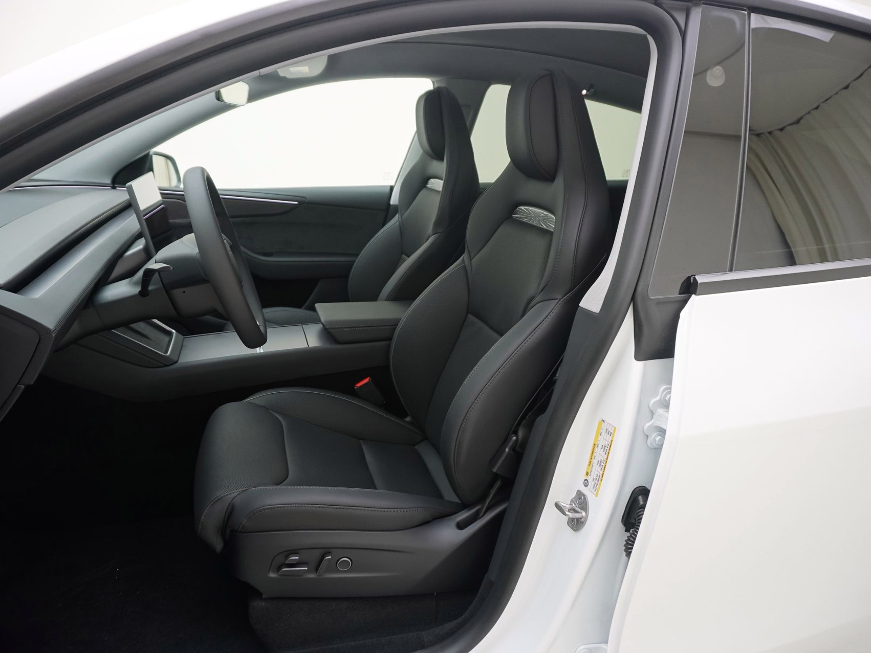 TESLA Model Y Performance AWD