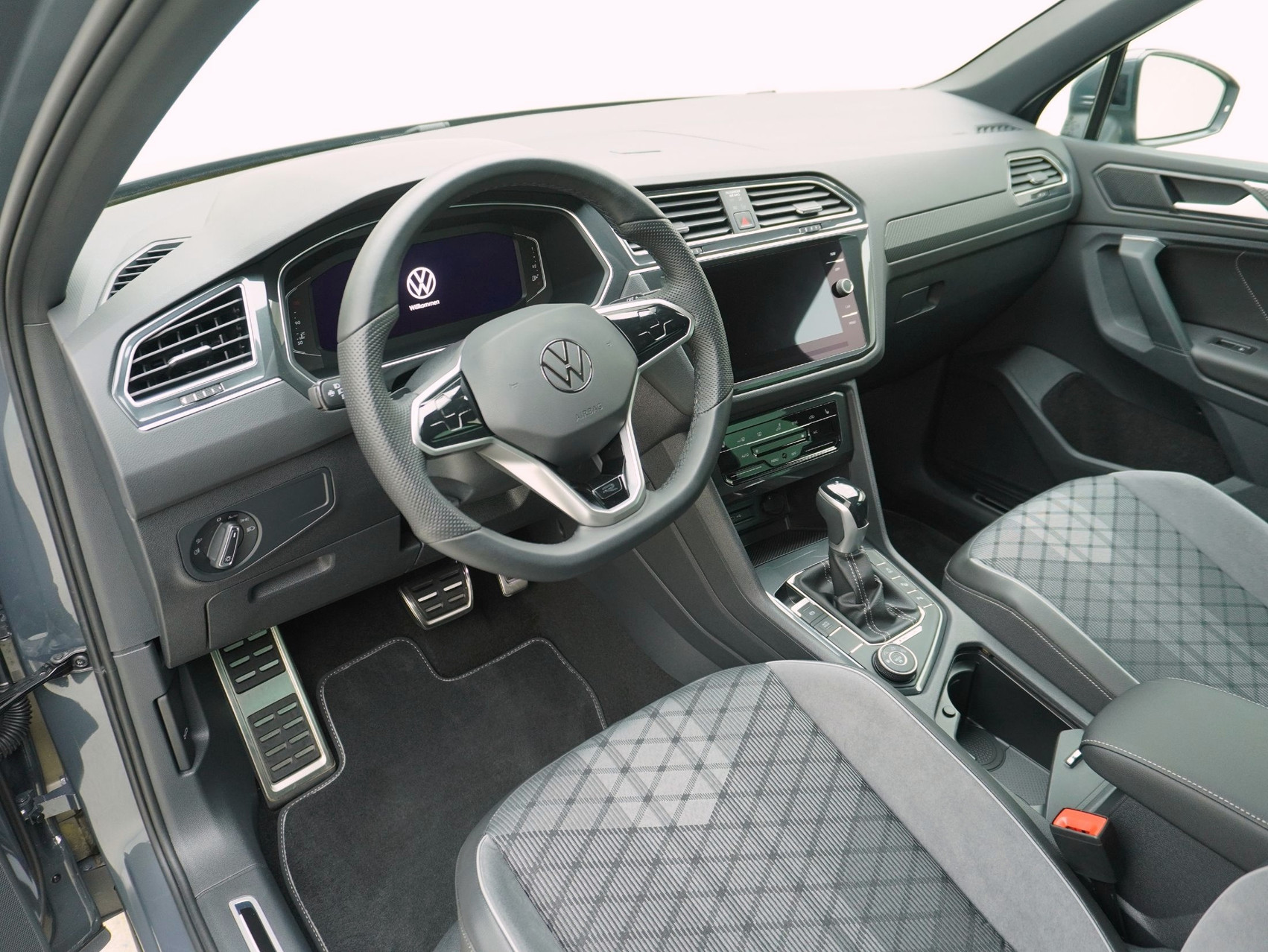 VW Tiguan 2.0 TDI DSG R-Line 4Motion