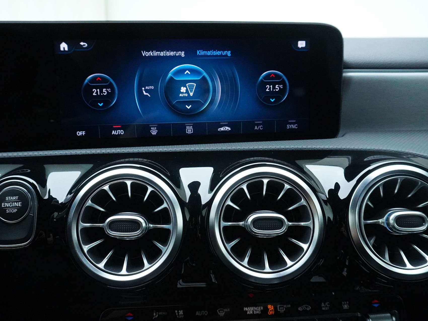 MERCEDES-BENZ A-Klasse A 250 e AMG Line