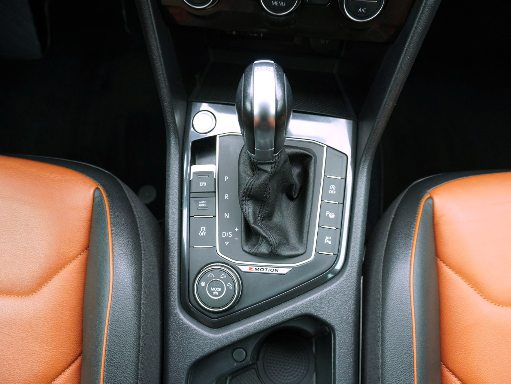 VW Tiguan 2.0 TDI DSG R-Line 4Motion