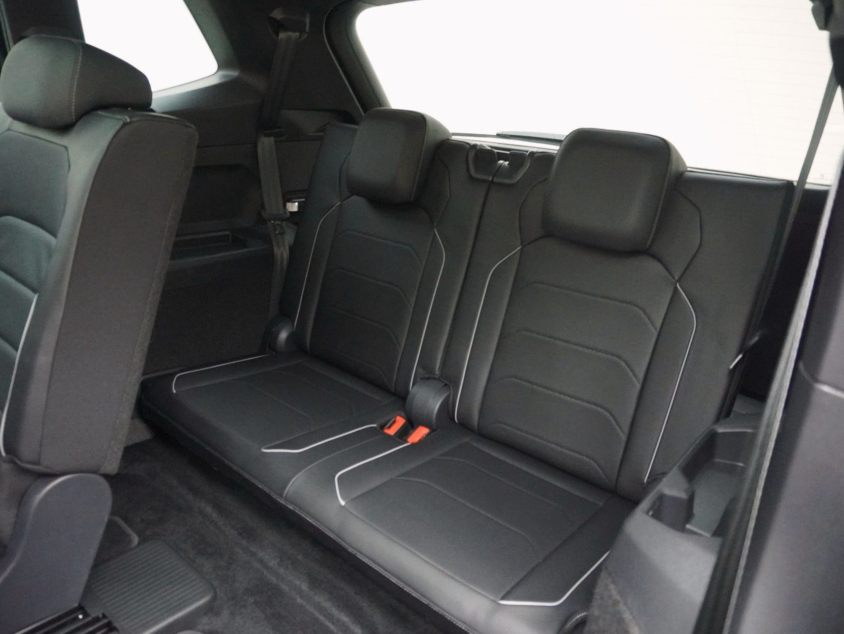 VW Tiguan Allspace 2.0 TSI DSG R-Line Black Style 4Motion **Ledersitze mit Memory**