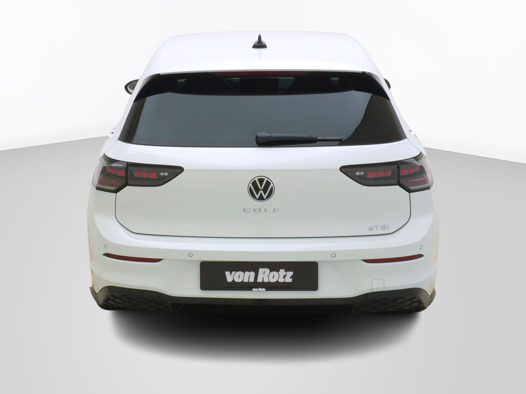 VW Golf VIII 1.5 eTSI R-Line DSG