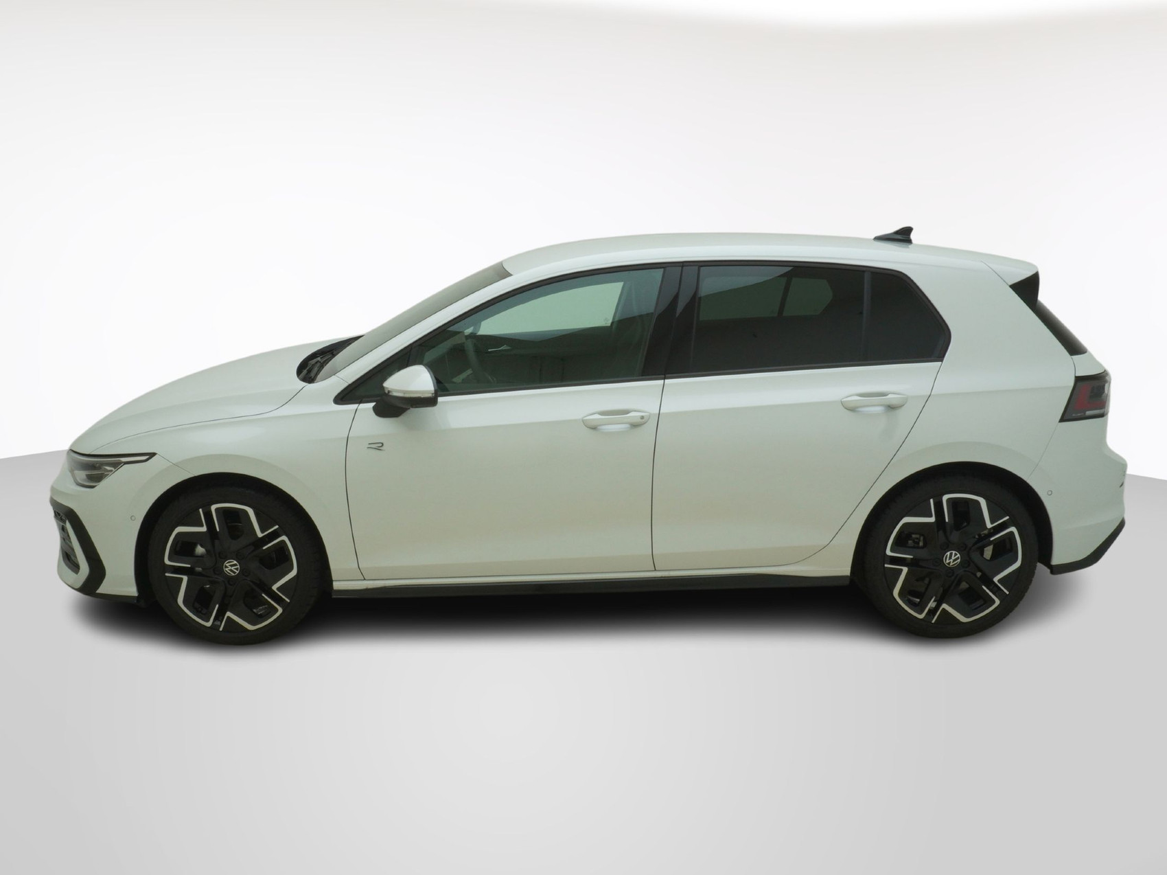 VW Golf VIII 1.5 eTSI R-Line DSG
