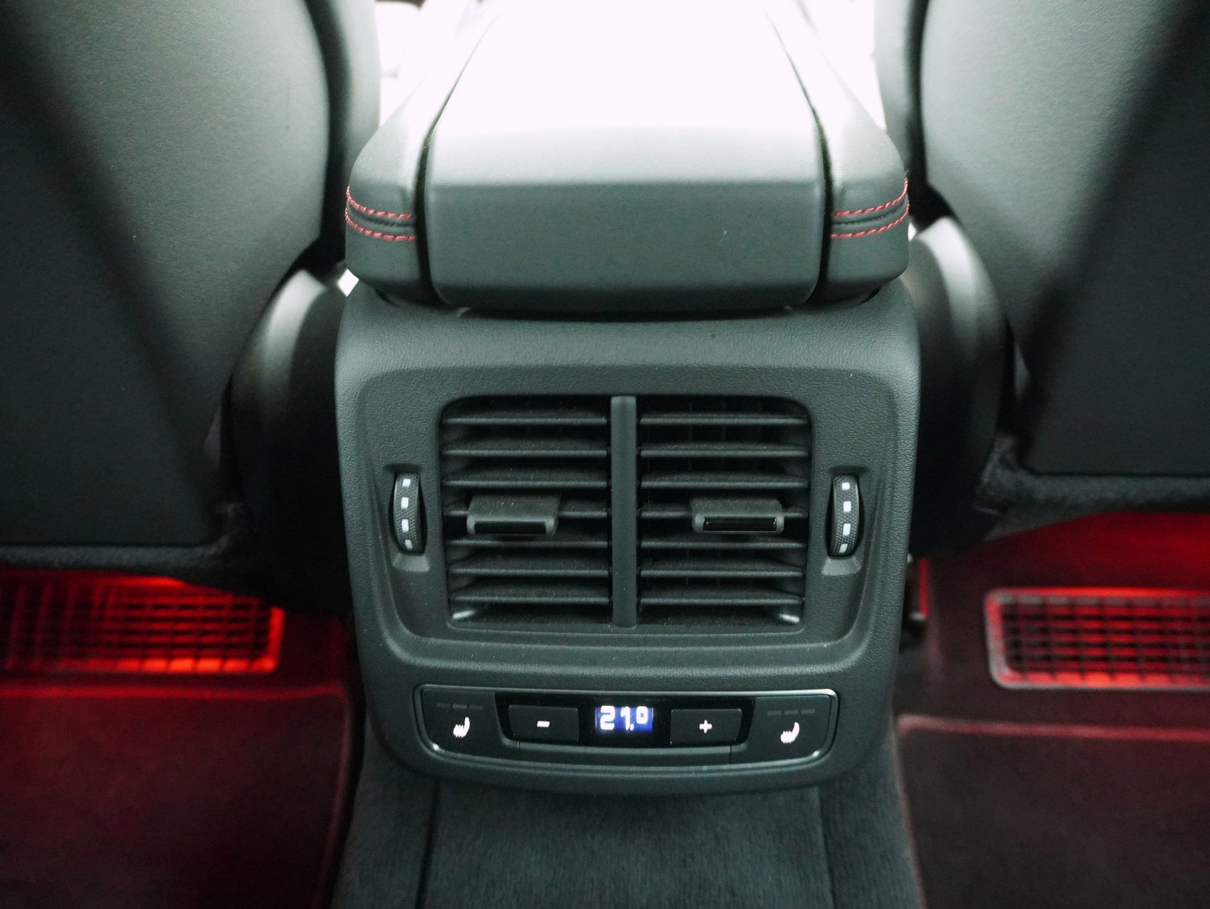 AUDI e-tron GT RS quattro **Carbon Optik / Hinterachslenkung / Matrix / uvm.**