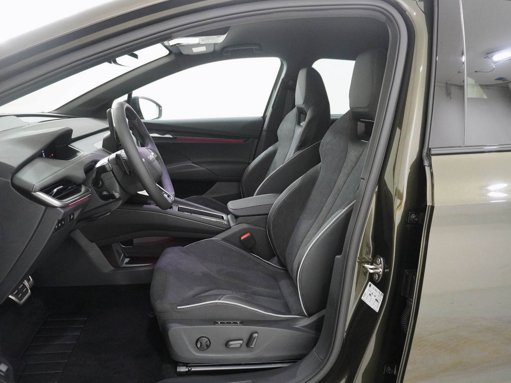 SKODA Enyaq iV 85x SportLine Advanced