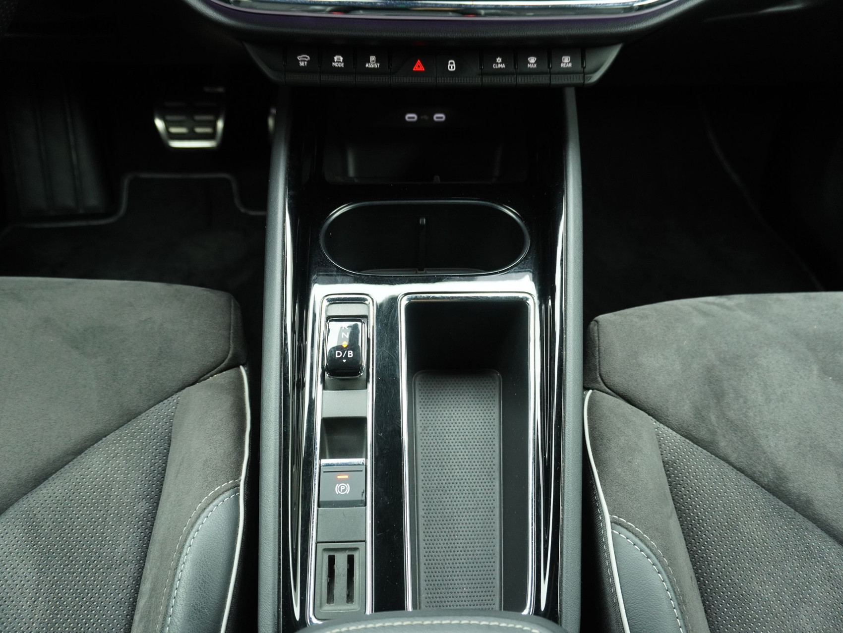 SKODA Enyaq iV 80x Sport Line