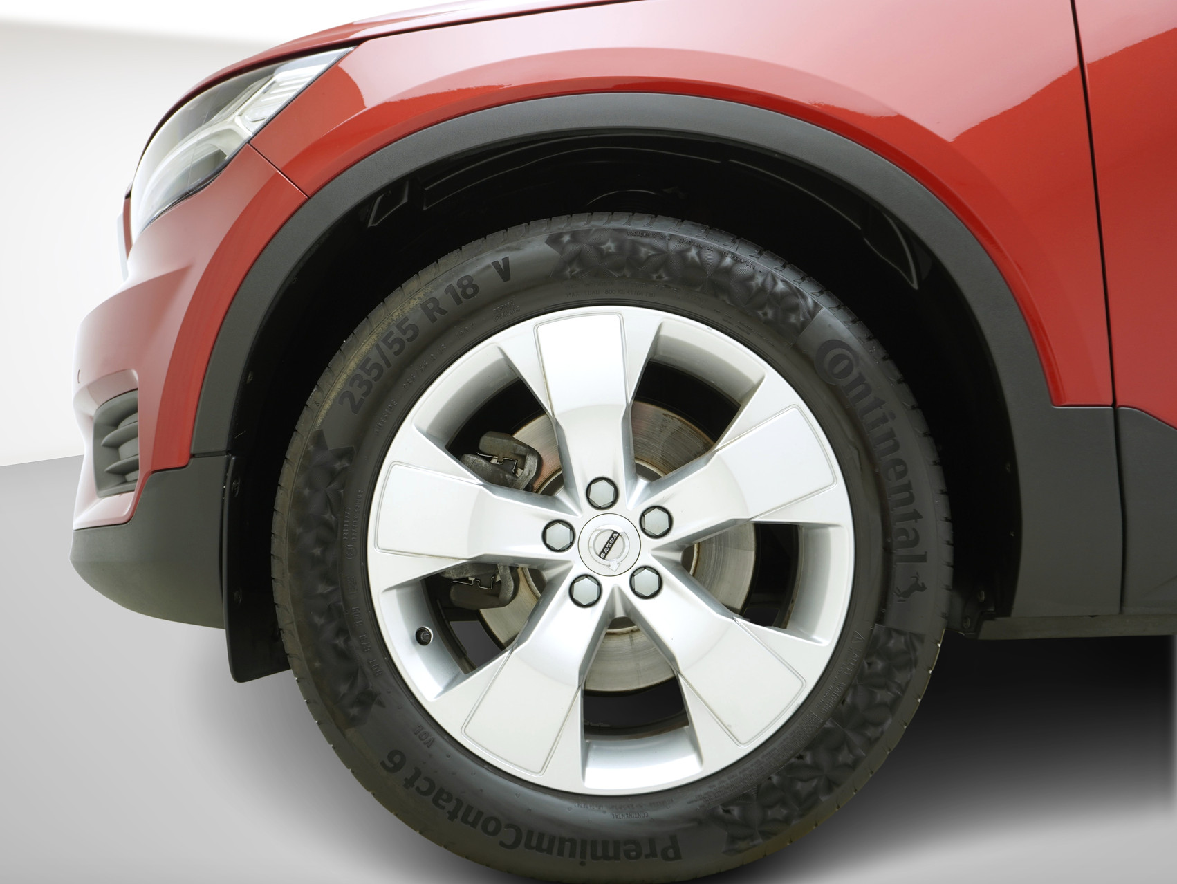 VOLVO XC40 2.0 D4 Momentum AWD