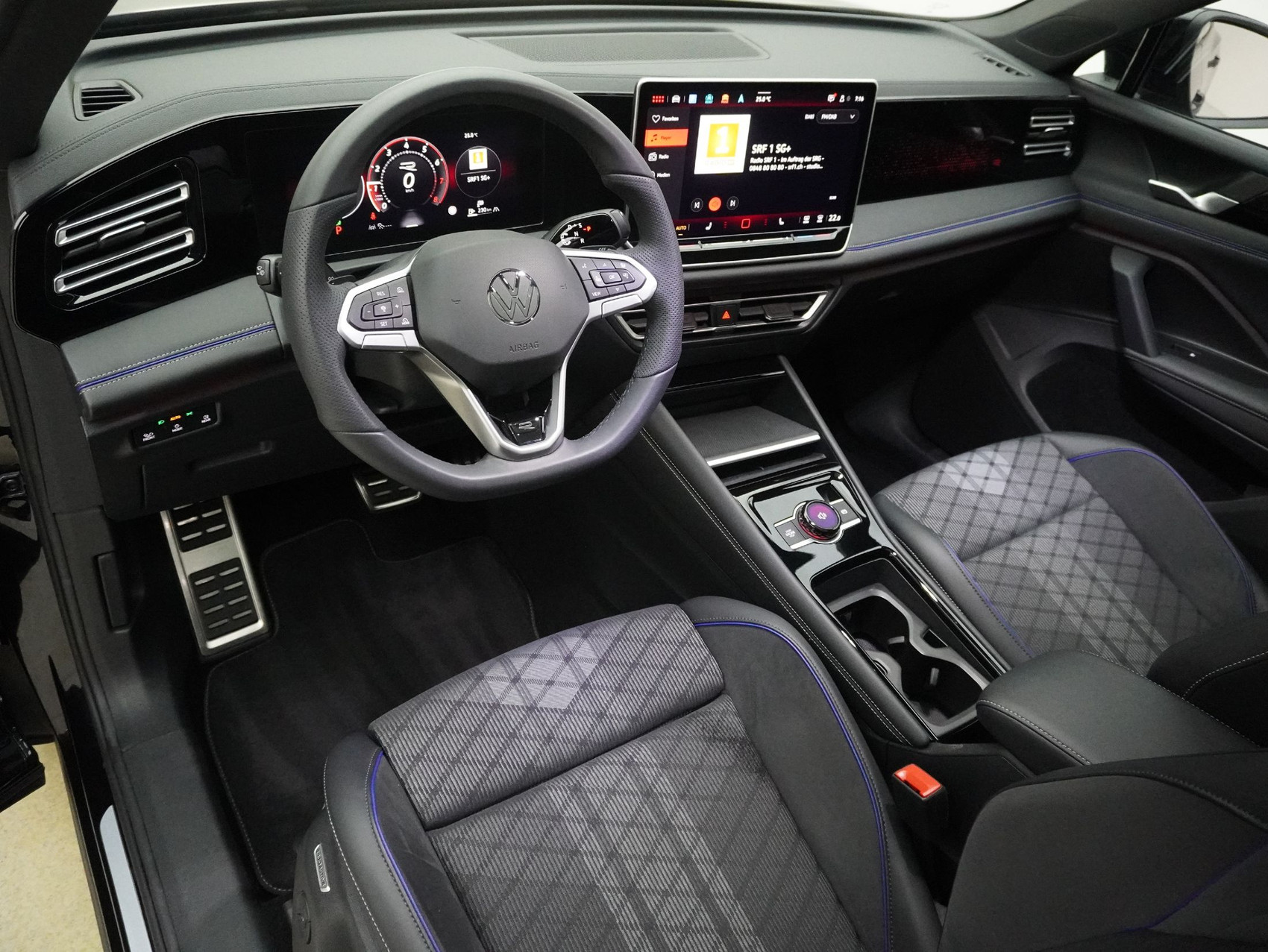 VW Tiguan 2.0 TSI DSG R-Line Black Style 4Motion (2025)