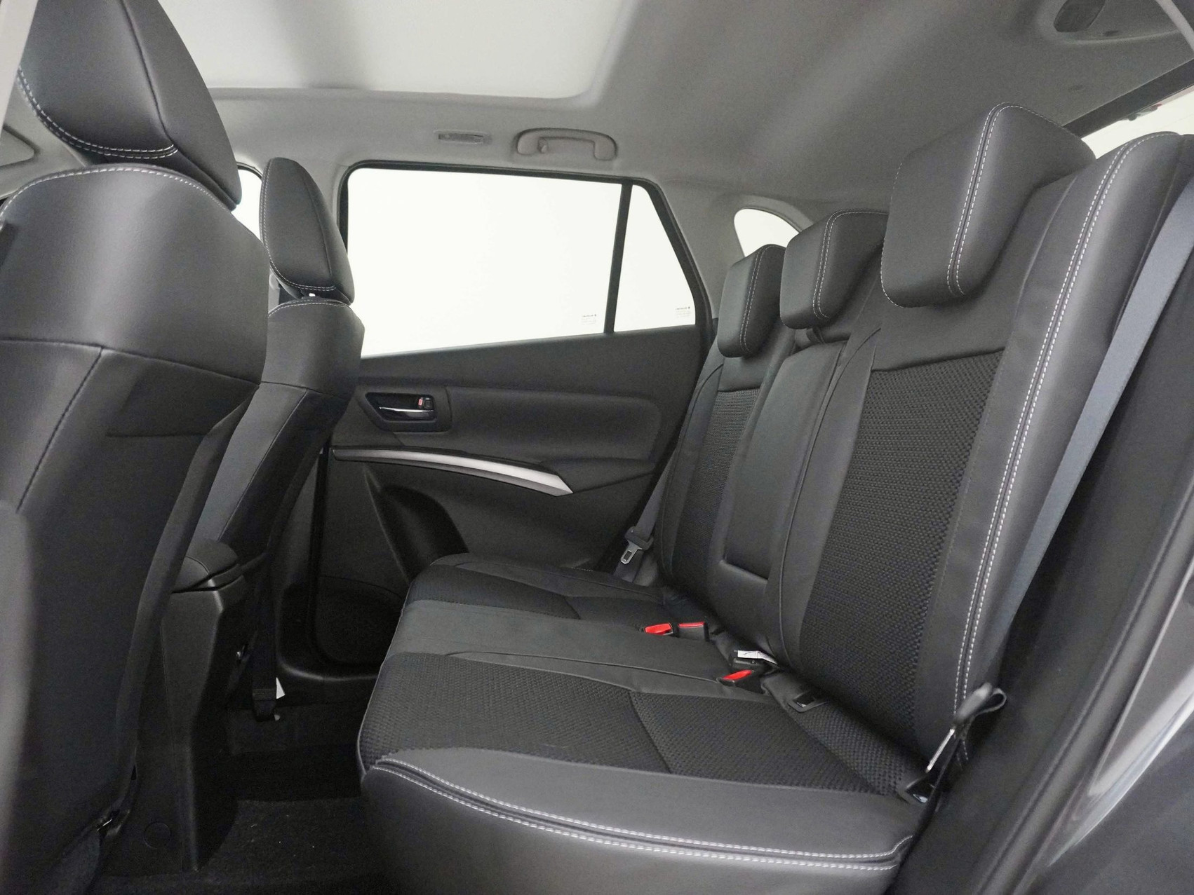 SUZUKI S-Cross 1.4 T Compact Top Hybrid 4×4
