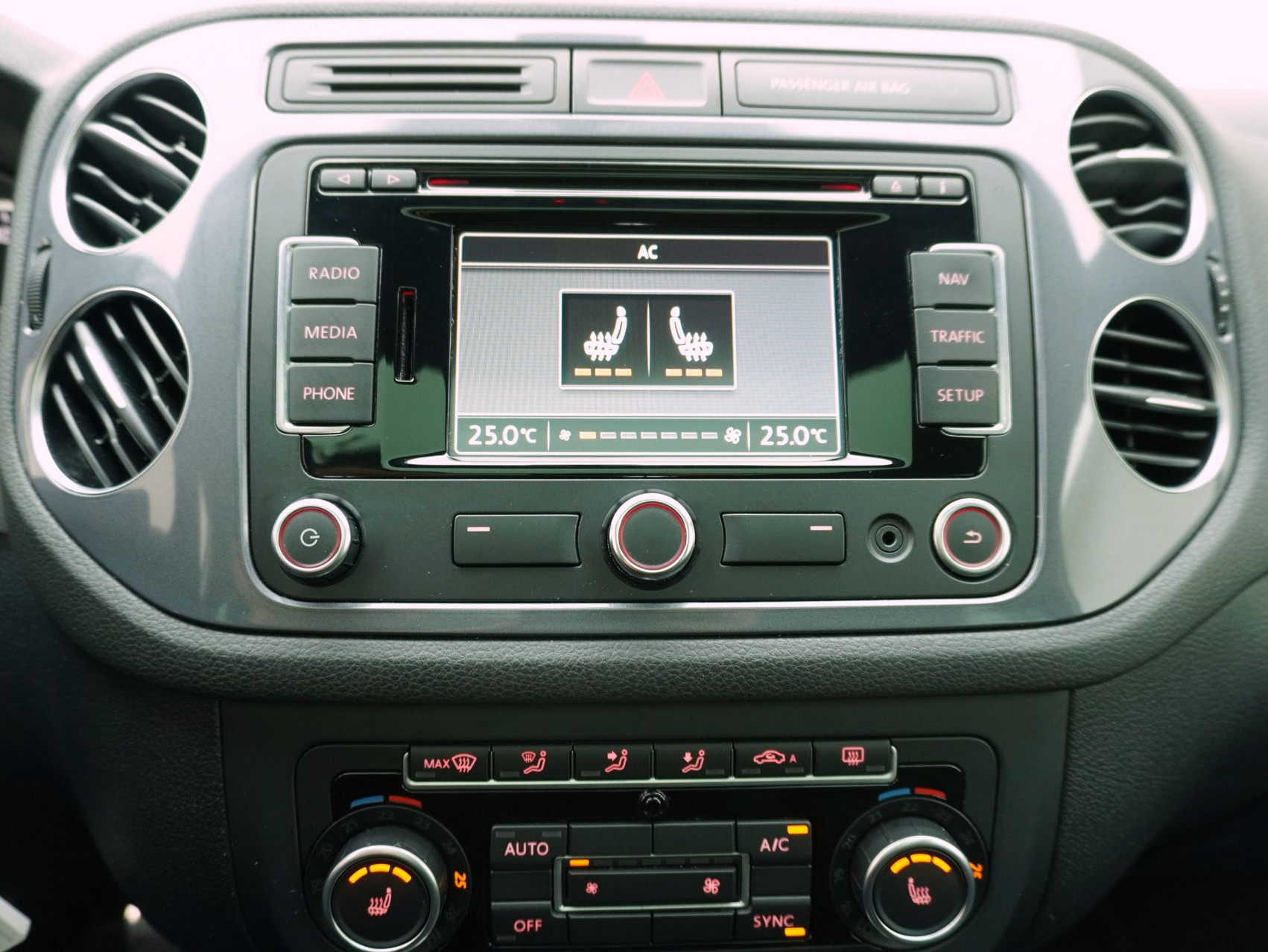 VW Tiguan 2.0 TDI DSG R-Line 4Motion