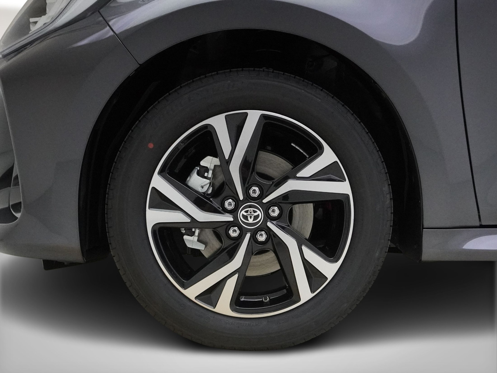 TOYOTA Yaris 1.5 VVT-i HSD Trend ** mit Lenkradheizung **