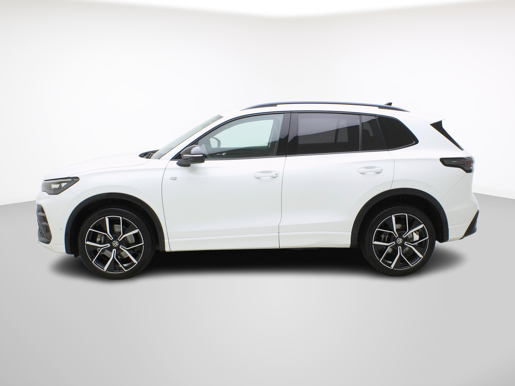VW Tiguan 2.0 TSI DSG R-Line Black Style 4Motion (2025)