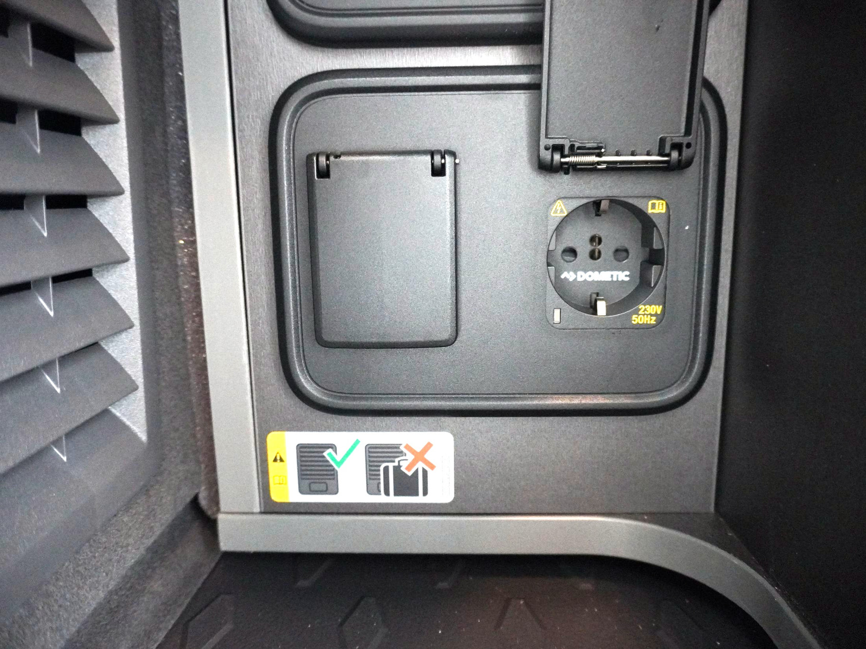 VW California 1.5 TSI eHybrid Beach Camper DSG