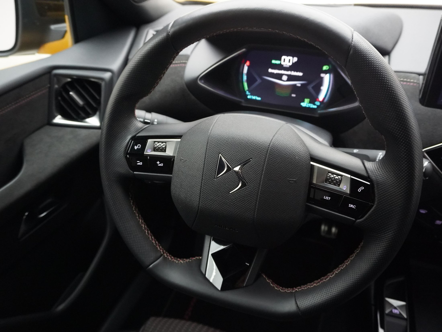 DS AUTOMOBILES DS3 Crossback E-Tense Performance Line (1Phasig)