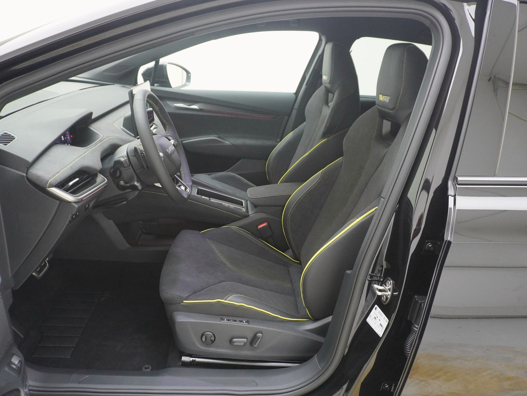 SKODA Elroq RS-Advanced 4×4