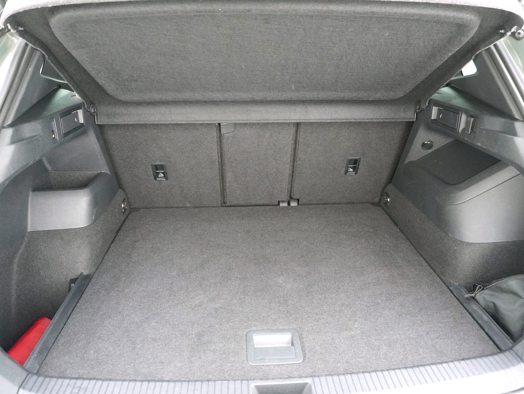 VW Tiguan 2.0 TSI DSG R-Line Black Style 4Motion (2025)