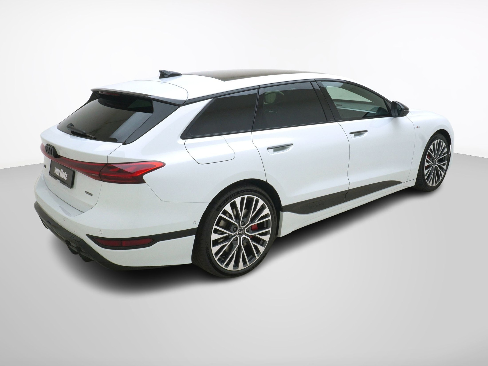 AUDI A6 e-tron Avant quattro S line