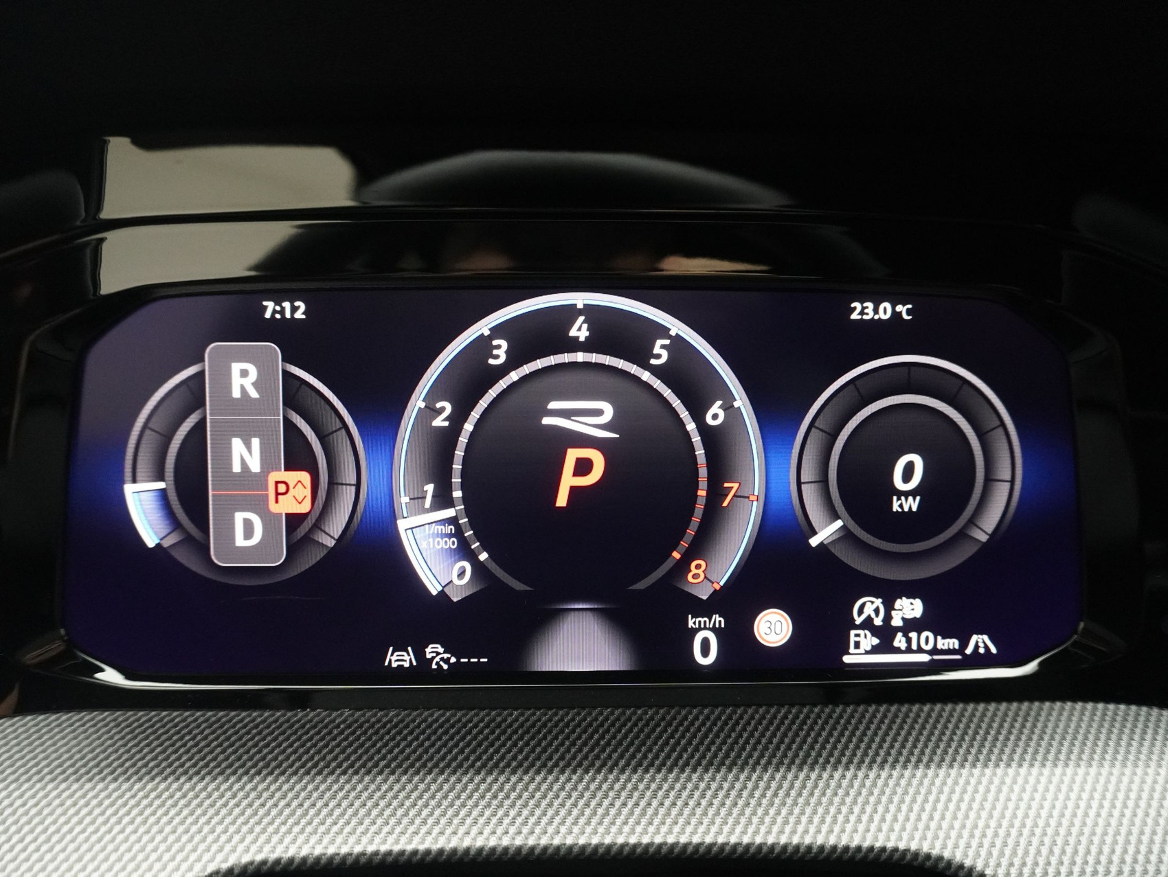 VW Golf 8.5 2.0 TSI DSG R Black Edition 4Motion (2025)