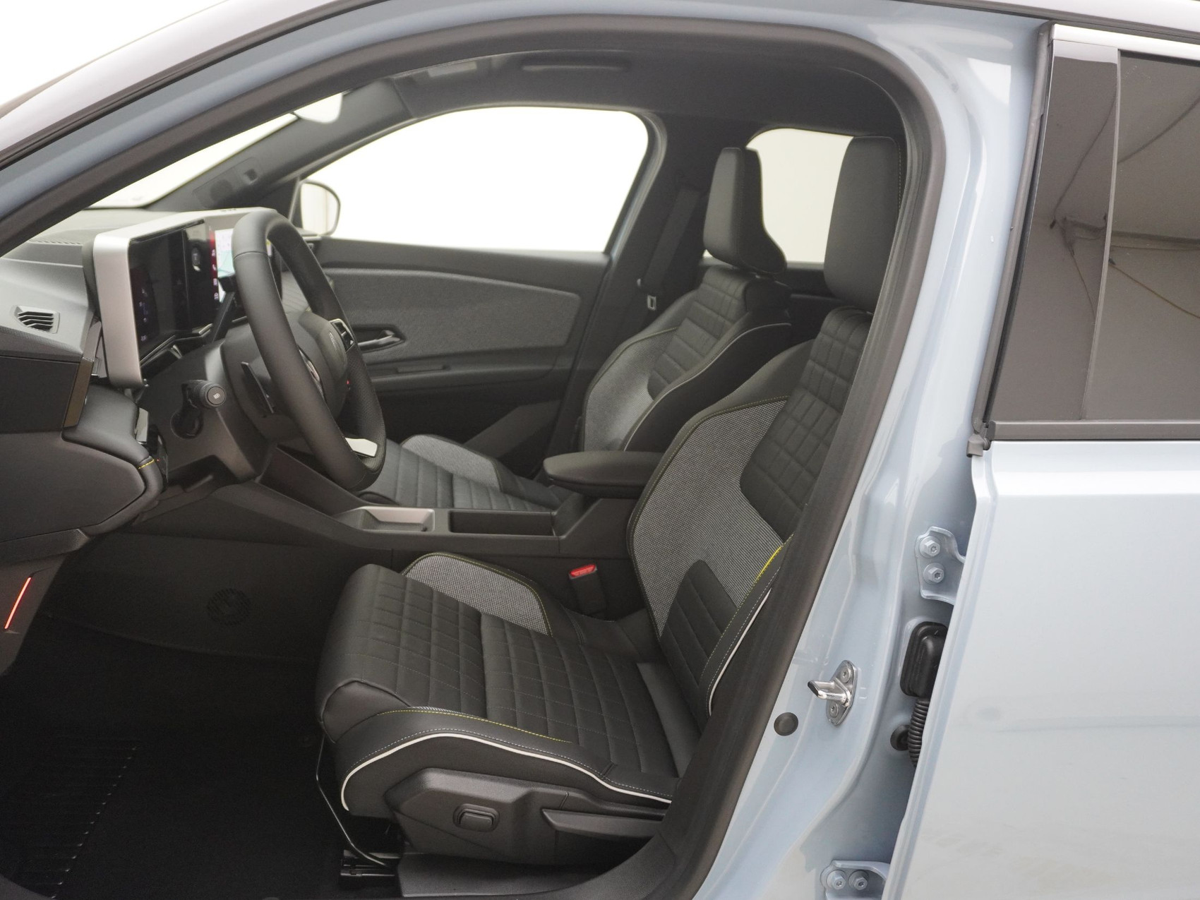 RENAULT R4 E-Tech Comfort Range iconic