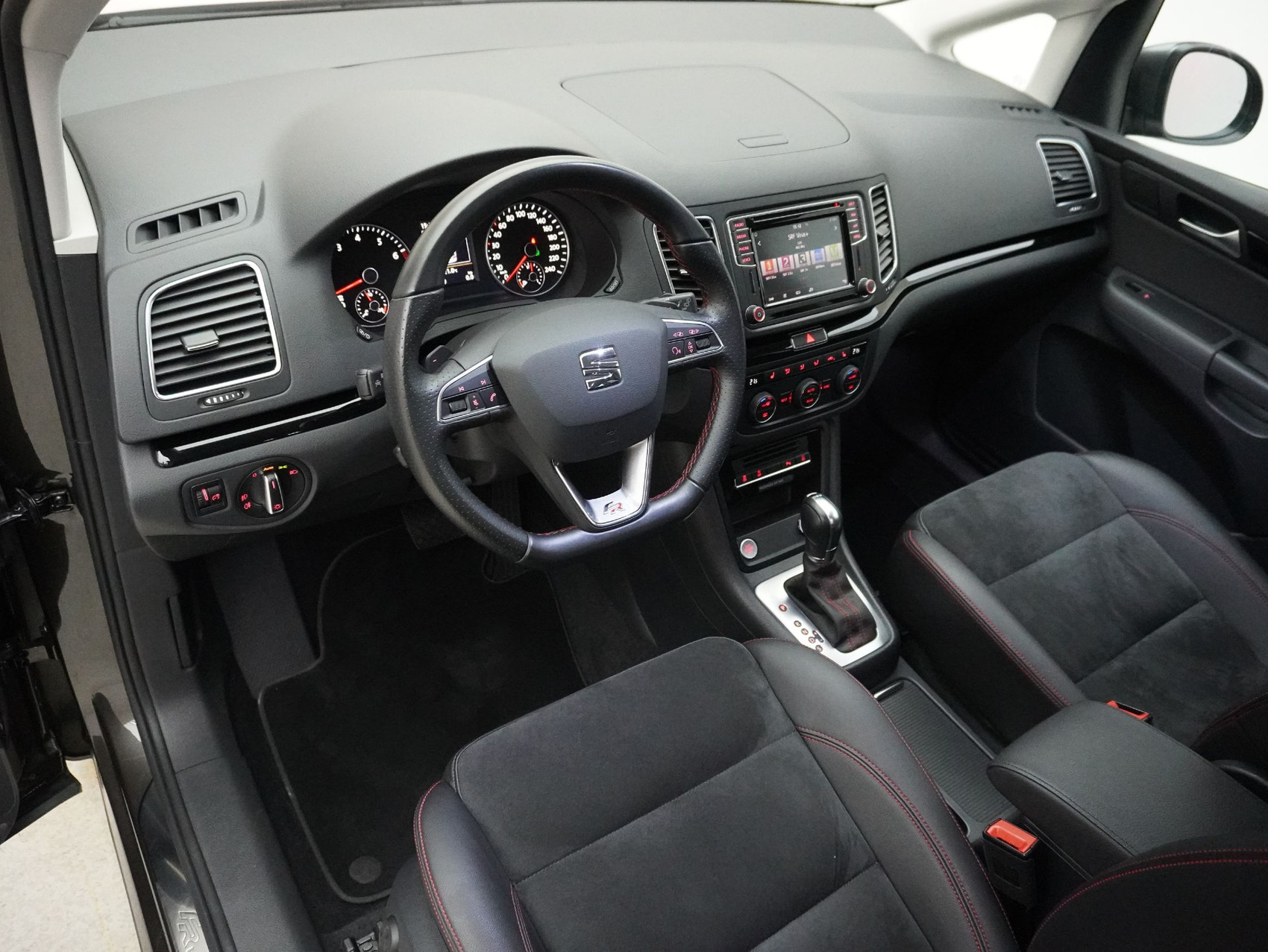 SEAT Alhambra 1.4 TSI DSG FR Line 7P