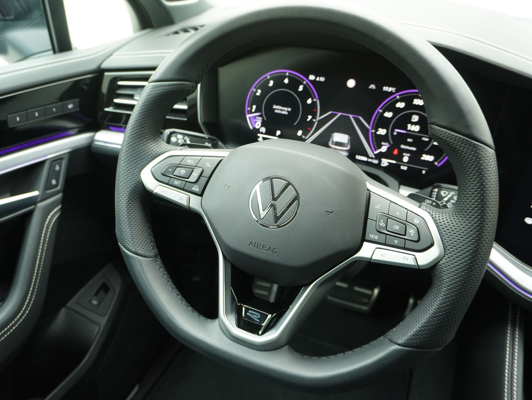 VW Touareg 3.0 V6 TSI R-Line Black Style 4Motion